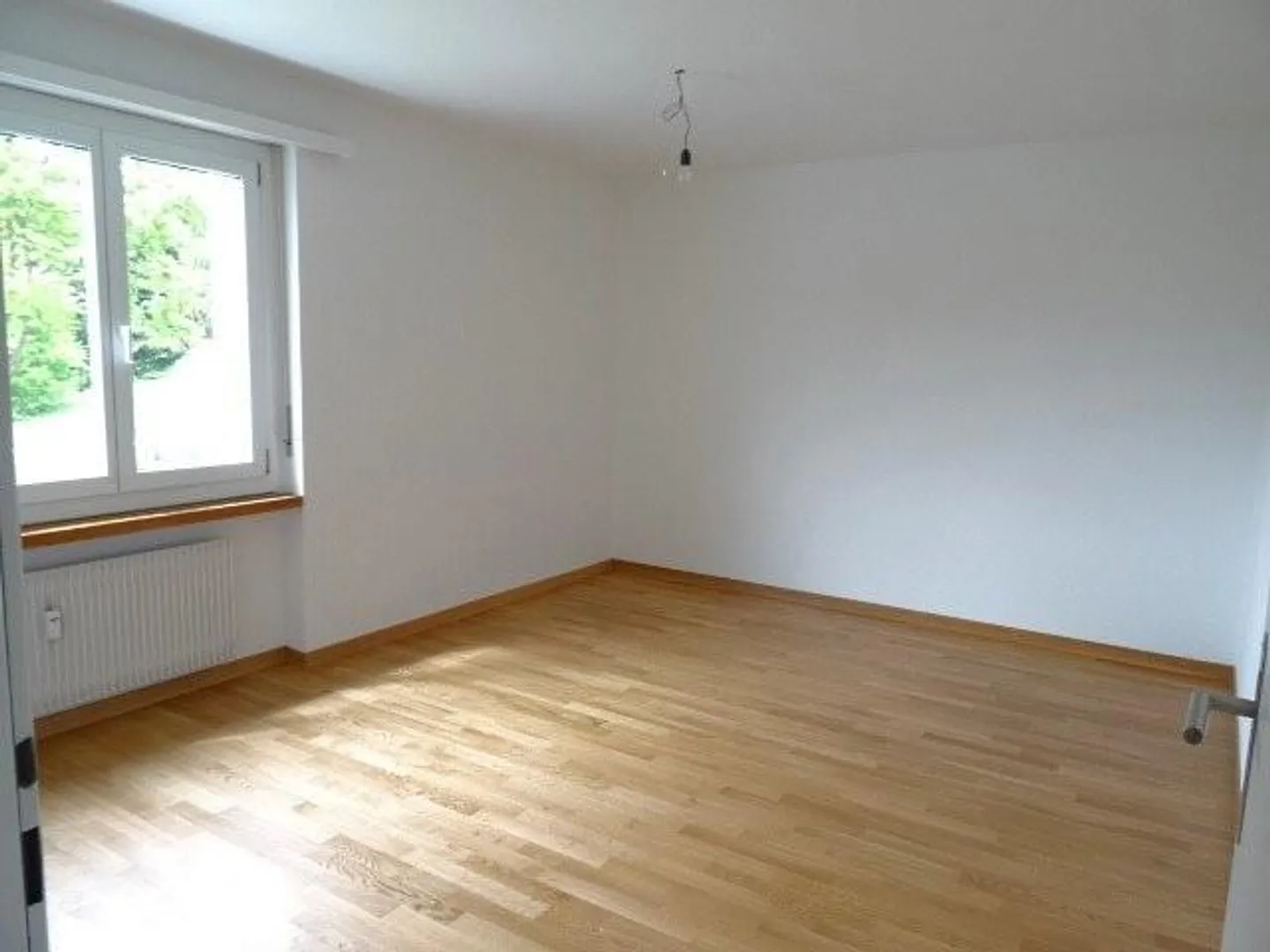 Appartement moderne de 5.5 pièces de 108 m² au 2ème étage avec grand balcon - Photo 7 sur 9