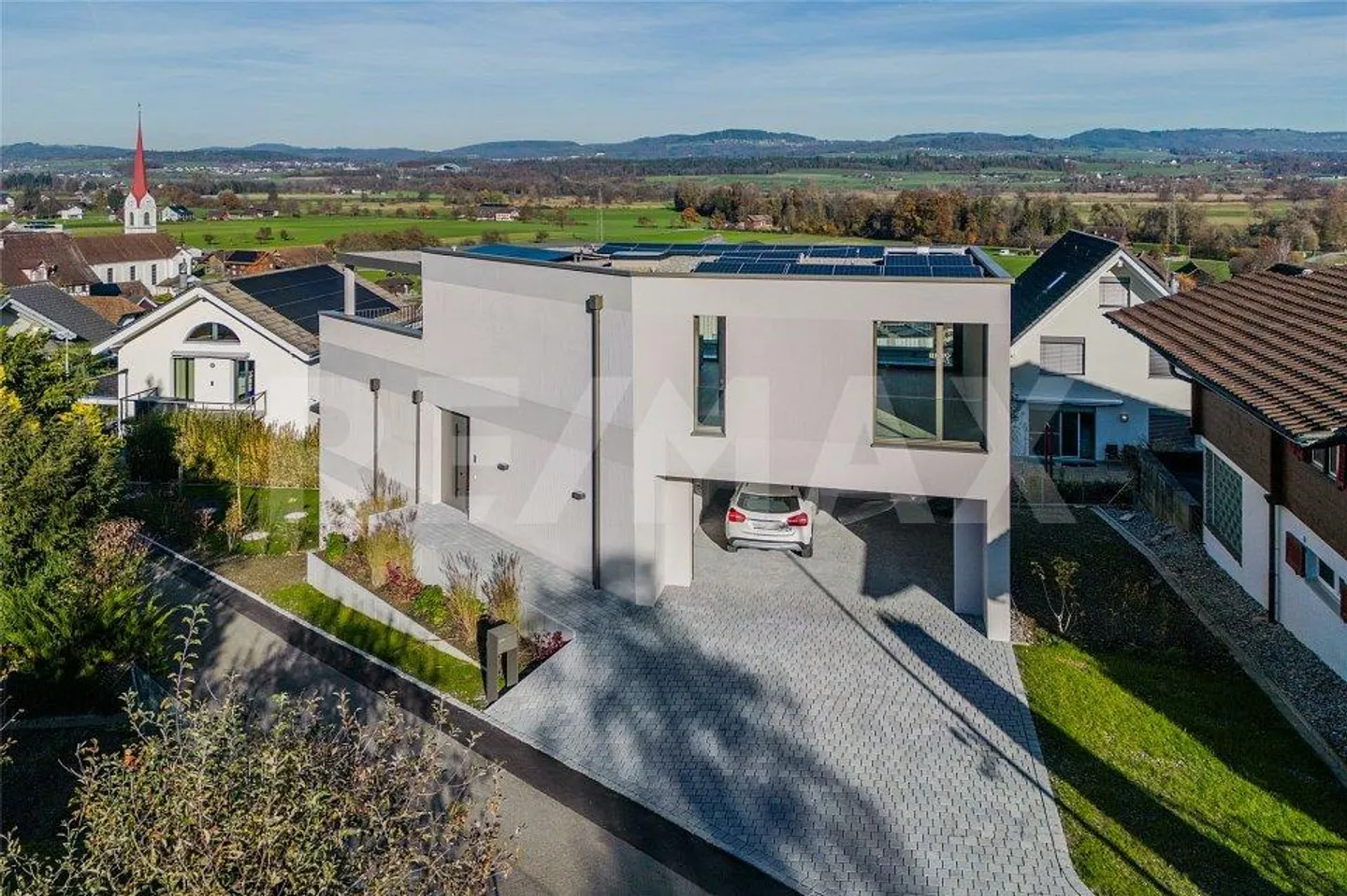 PRIMA OCCUPAZIONE: VILLA INDIPENDENTE DI 6 ½ STANZE - Foto 2 di 12