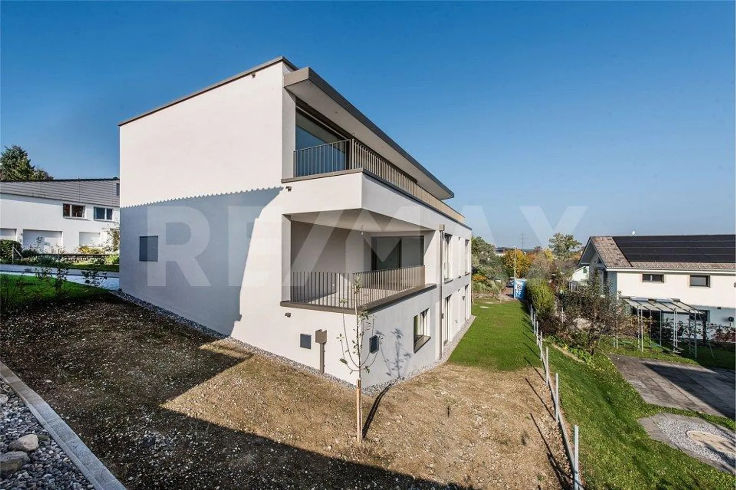 PRIMA OCCUPAZIONE: VILLA INDIPENDENTE DI 6 ½ STANZE - Foto 1 di 12