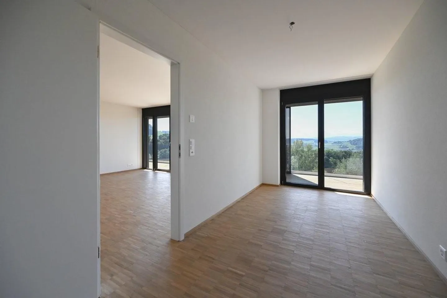 Vivre avec vue sur le paysage montagneux - Photo 7 sur 12