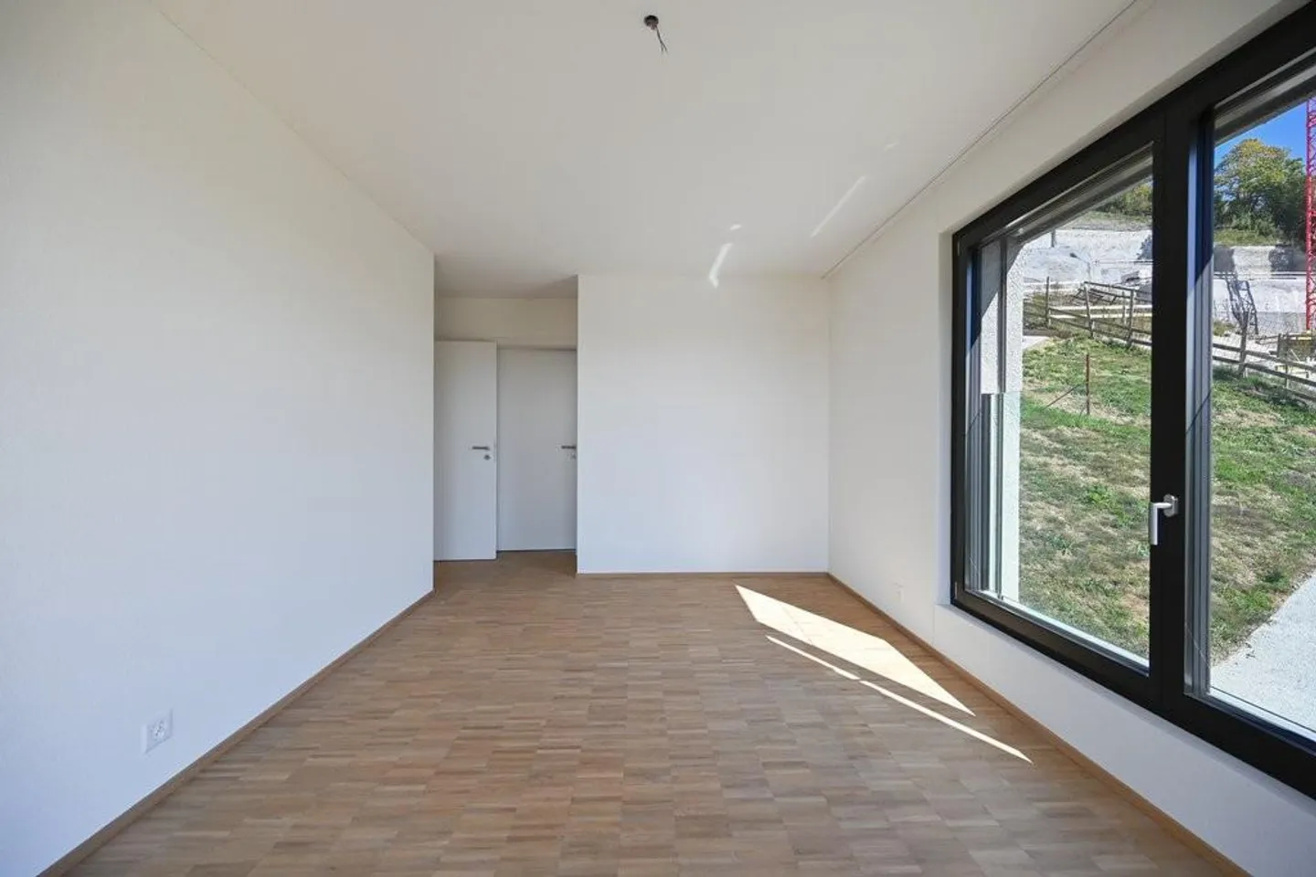 Vivre avec vue sur le paysage montagneux - Photo 9 sur 12