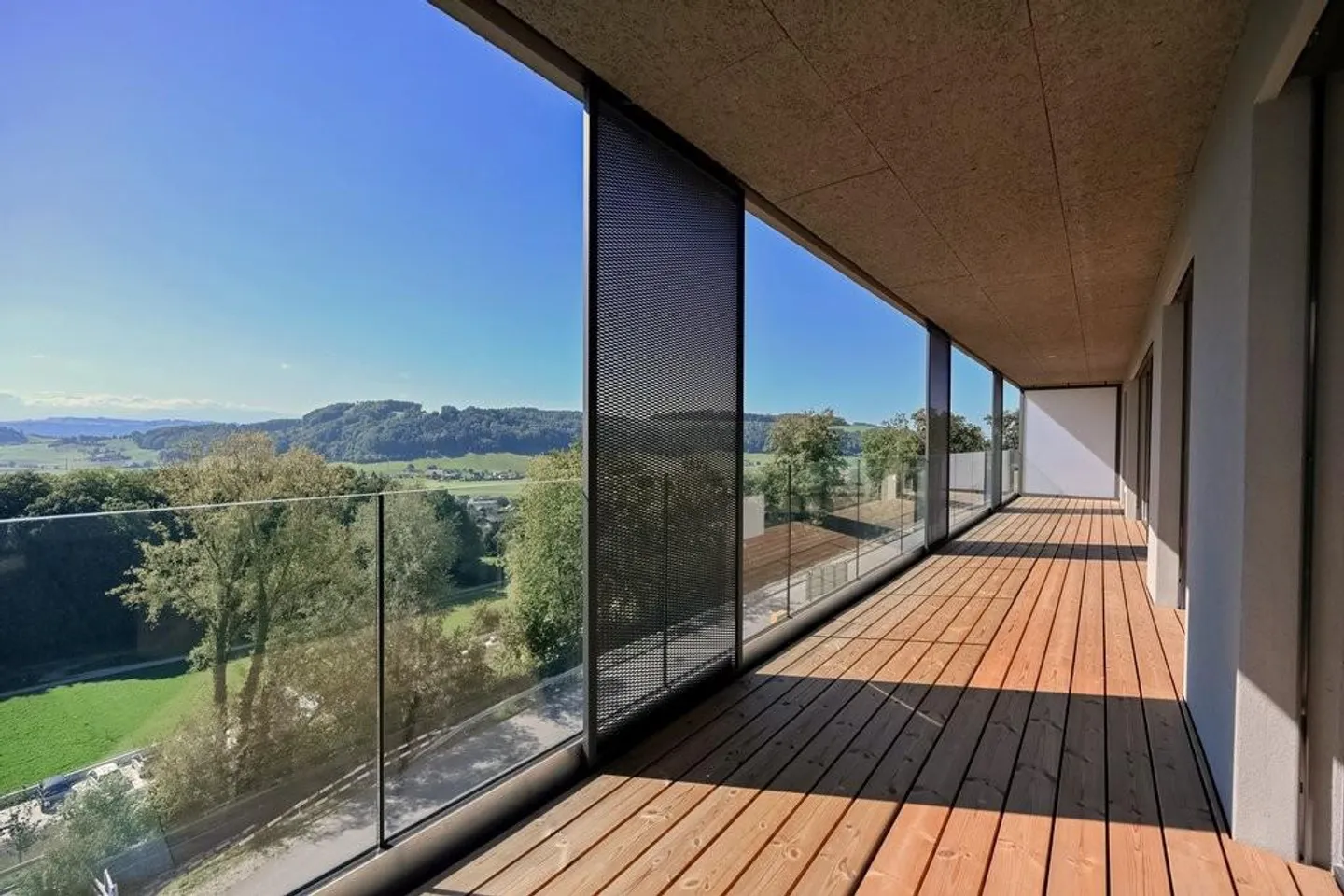 Vivre avec vue sur le paysage montagneux - Photo 12 sur 12