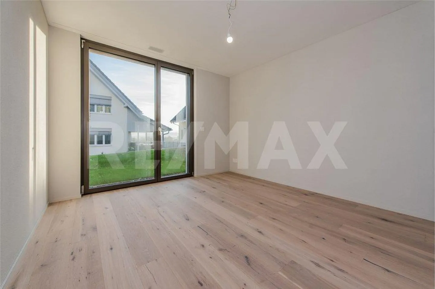 PRIMA OCCUPAZIONE: VILLA INDIPENDENTE DI 6 ½ STANZE - Foto 8 di 12