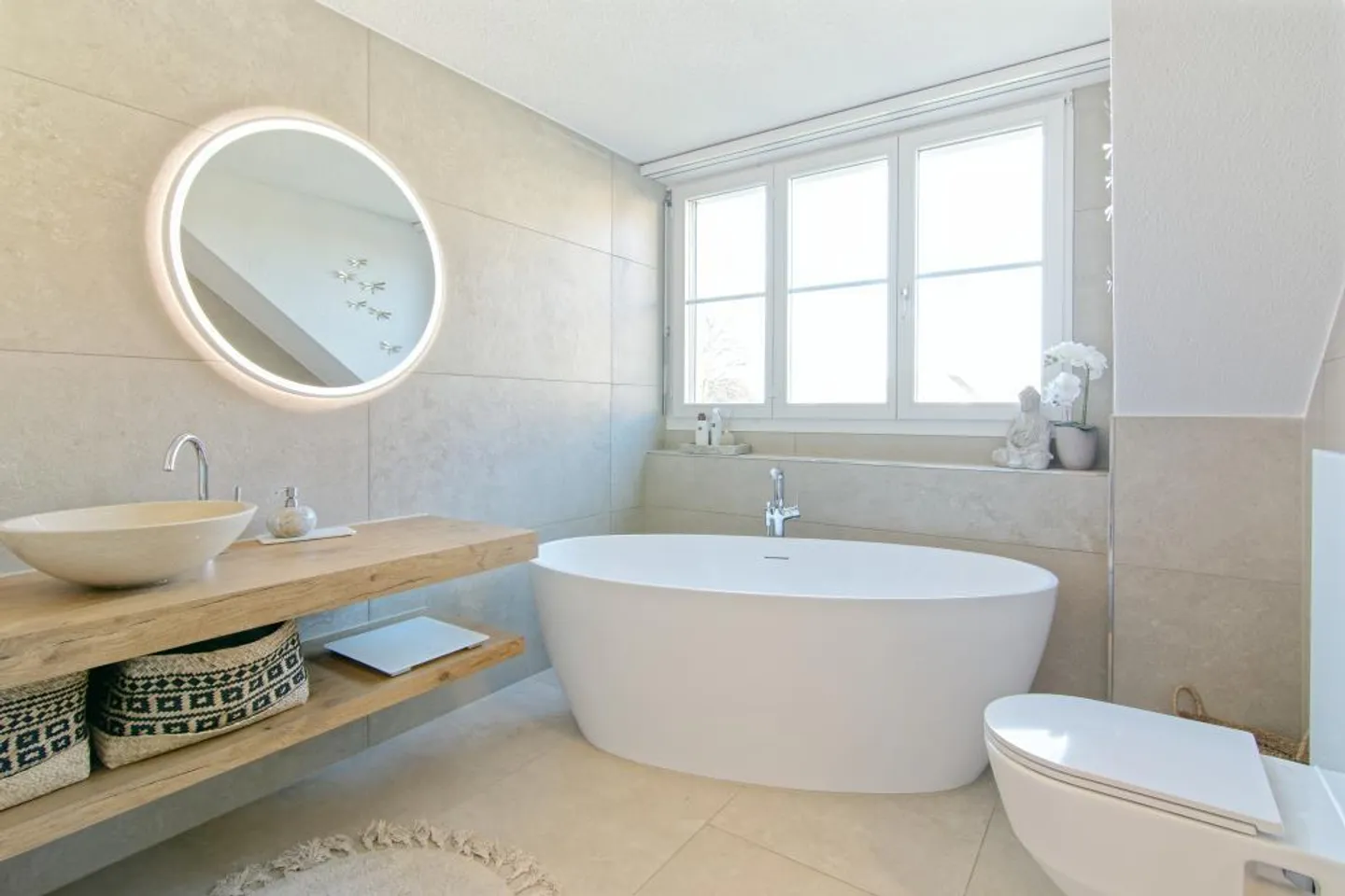 Appartement penthouse spacieux et lumineux de 4,5 pièces avec galerie - Photo 3 sur 7