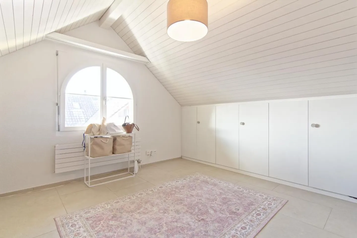 Appartement penthouse spacieux et lumineux de 4,5 pièces avec galerie - Photo 7 sur 7