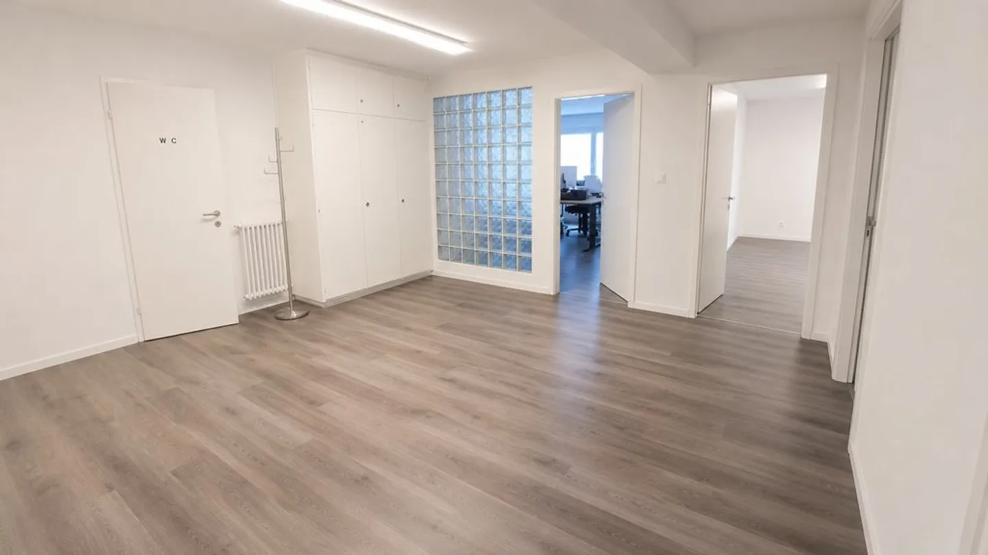 Modernes Büro in Zürich - Foto 3 von 11