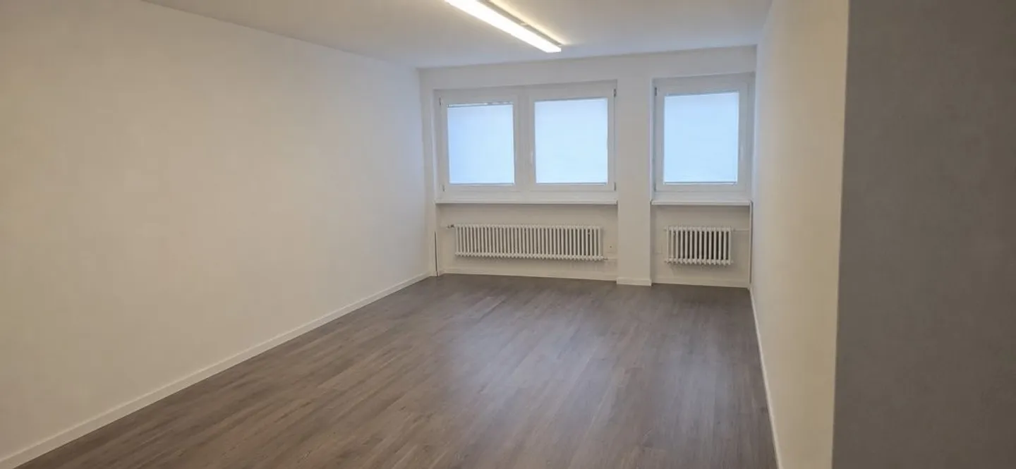 Modernes Büro in Zürich - Foto 7 von 11