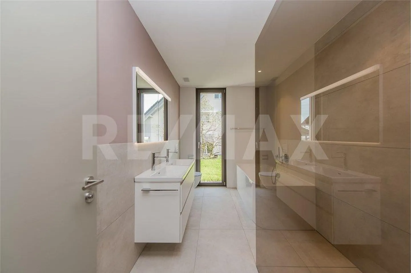 PRIMA OCCUPAZIONE: VILLA INDIPENDENTE DI 6 ½ STANZE - Foto 9 di 12