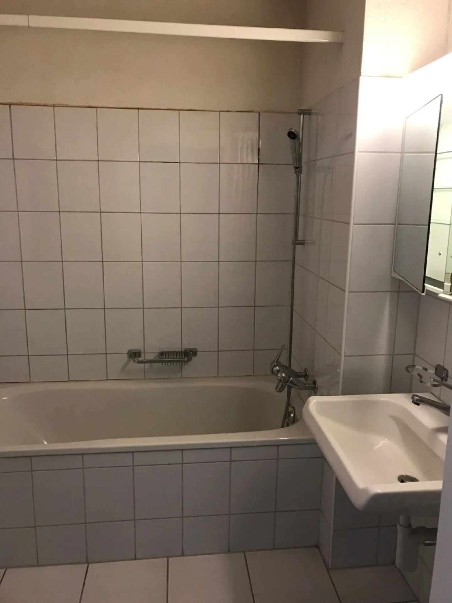 Appartement spacieux dans la vieille ville de Langenthal - Photo 6 sur 11