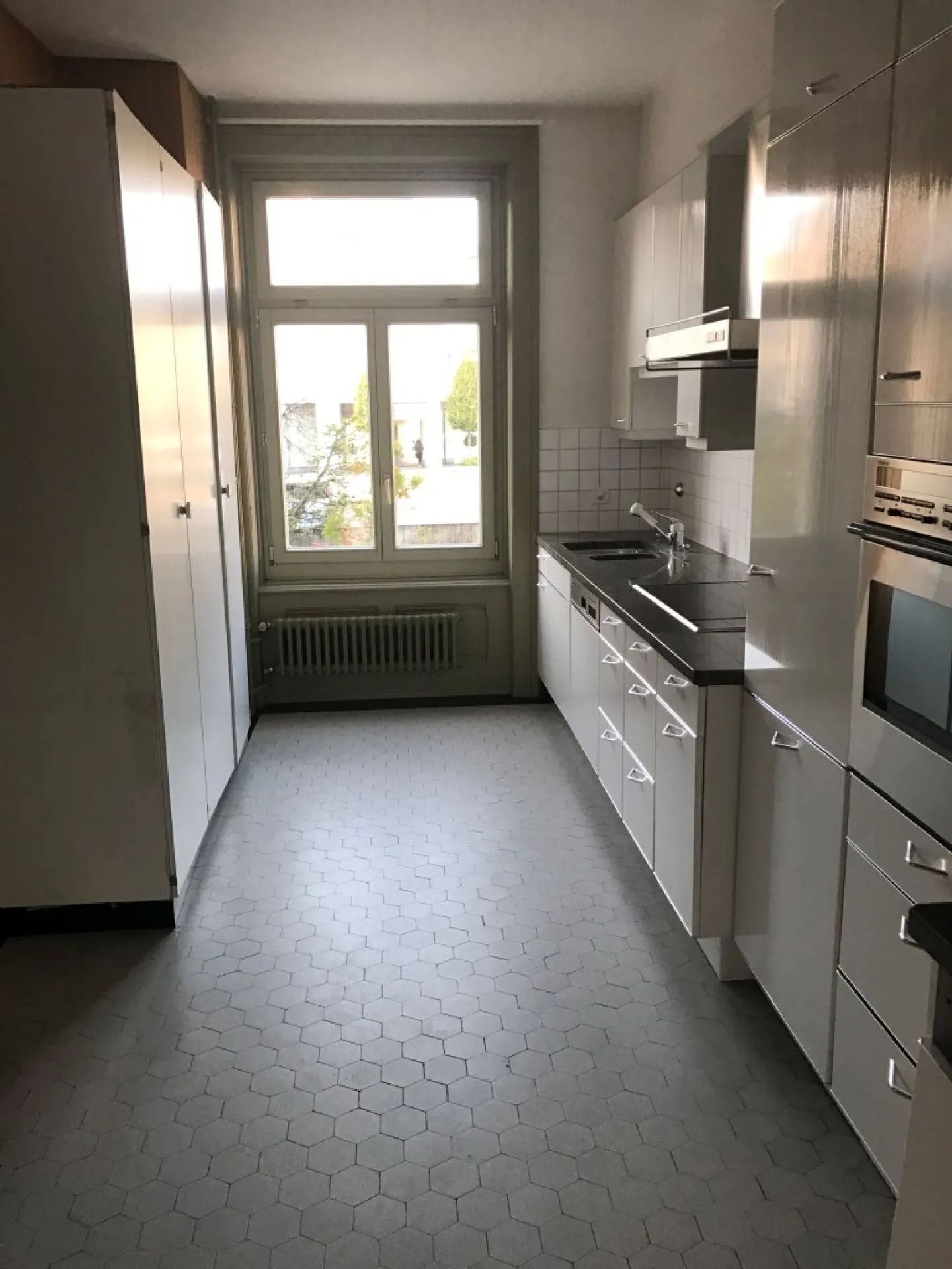 Appartement spacieux dans la vieille ville de Langenthal - Photo 4 sur 11