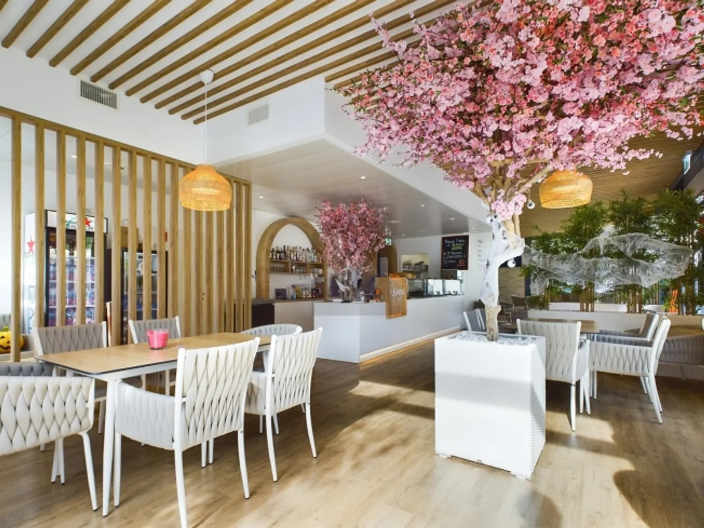 «À PROXIMITÉ DE LA GARE ET GYMNASE DE RENENS !» - Photo 1 sur 5