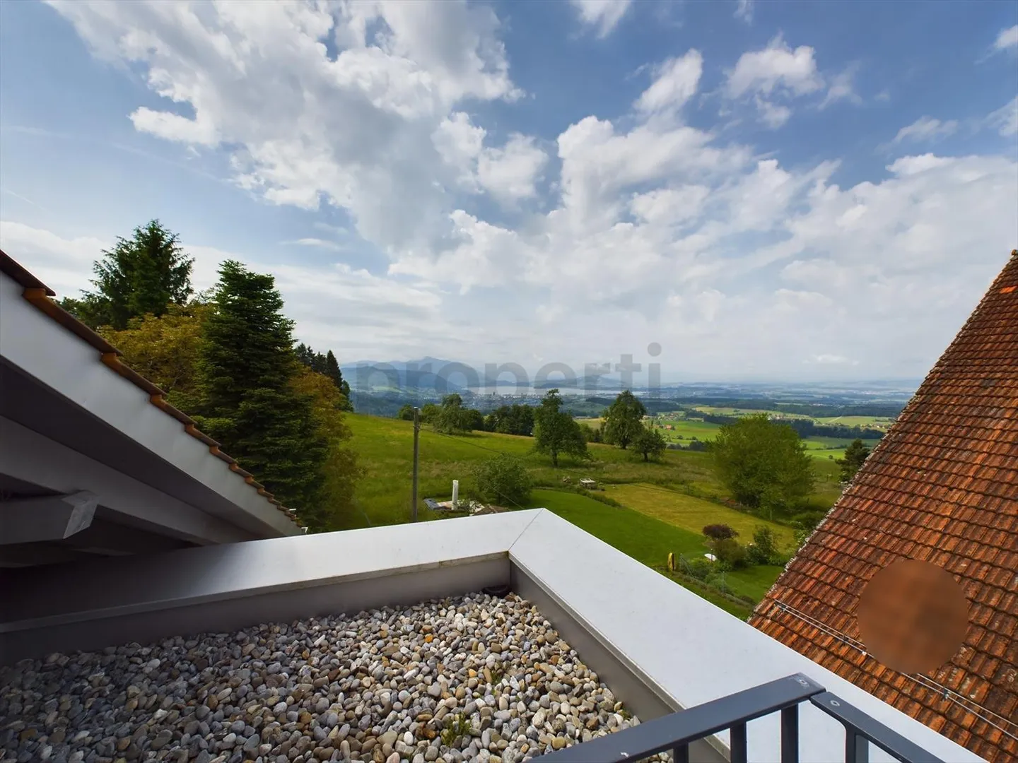 Grosszügige 3.5-Zimmer-Attikawohnung mit traumhafter See- & Bergsicht in Hausen am Albis - Foto 8 von 10