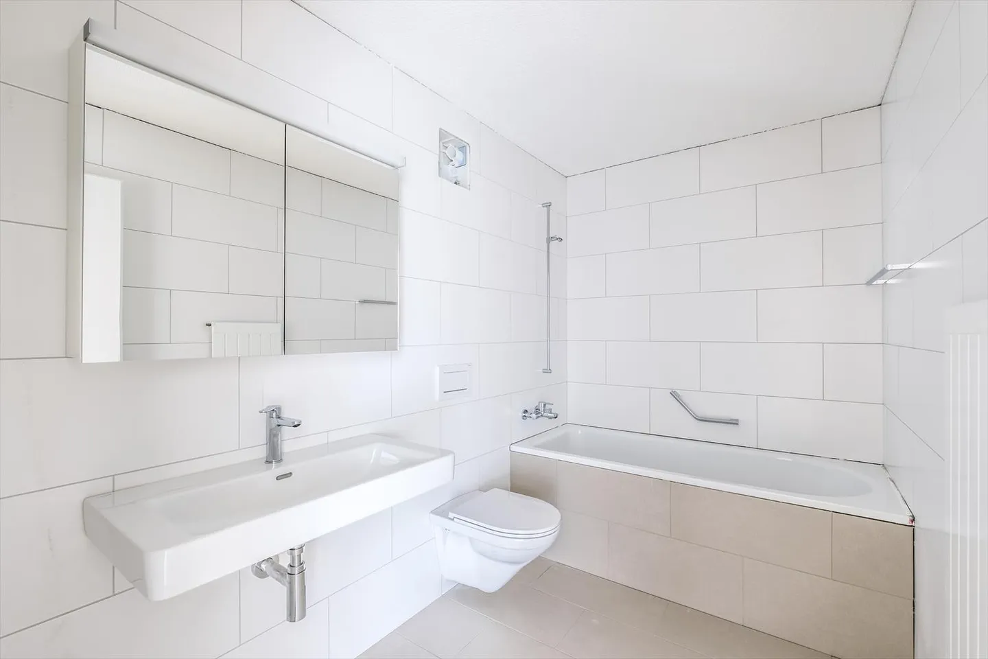 Appartamento su due livelli con vista lago! - Foto 3 di 5