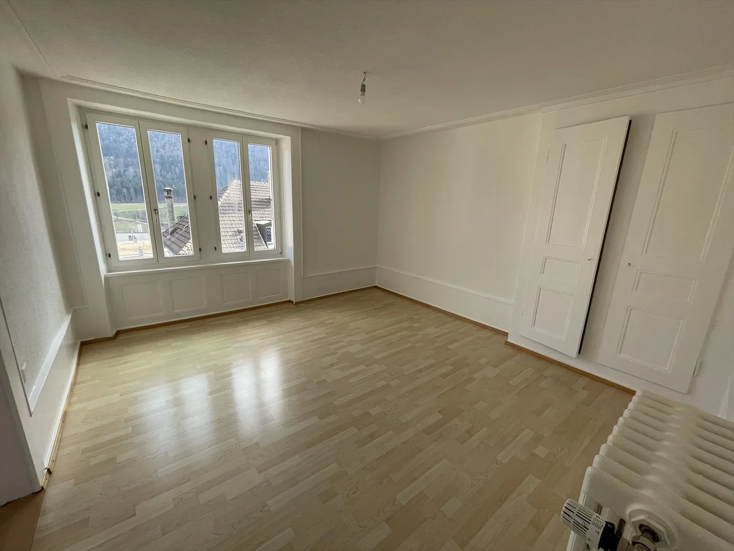 Zu vermieten: 3-Zimmer-Wohnung - Rue du Midi 34, St-Imier - Foto 2 von 9