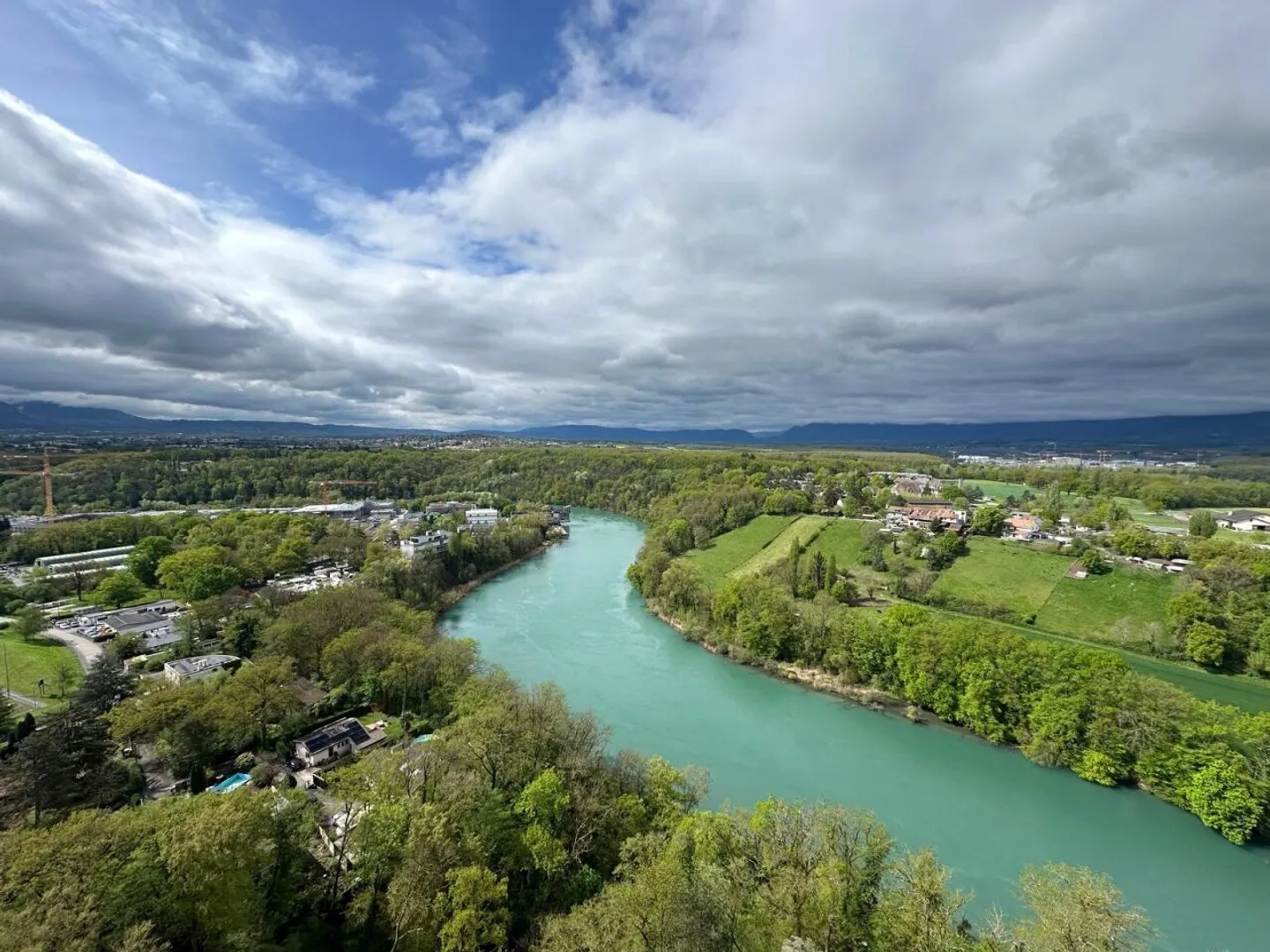 Bellissimo appartamento con vista aperta mozzafiato 3 camere / piscina comune - Foto 1 di 7
