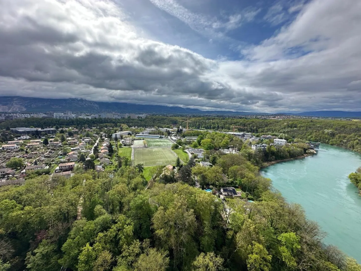 Bellissimo appartamento con vista aperta mozzafiato 3 camere / piscina comune - Foto 7 di 7