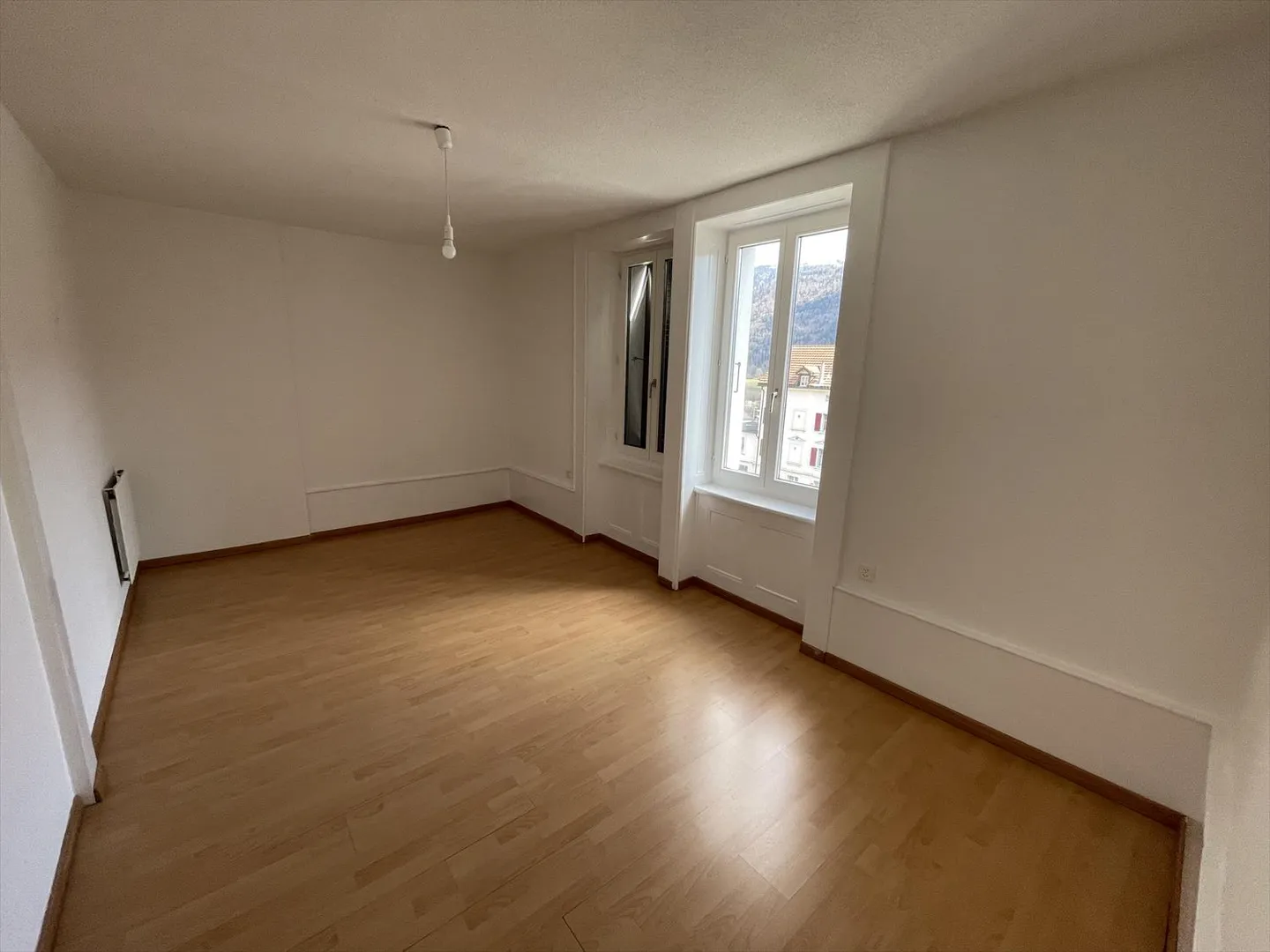 Zu vermieten: 3-Zimmer-Wohnung - Rue du Midi 34, St-Imier - Foto 5 von 9