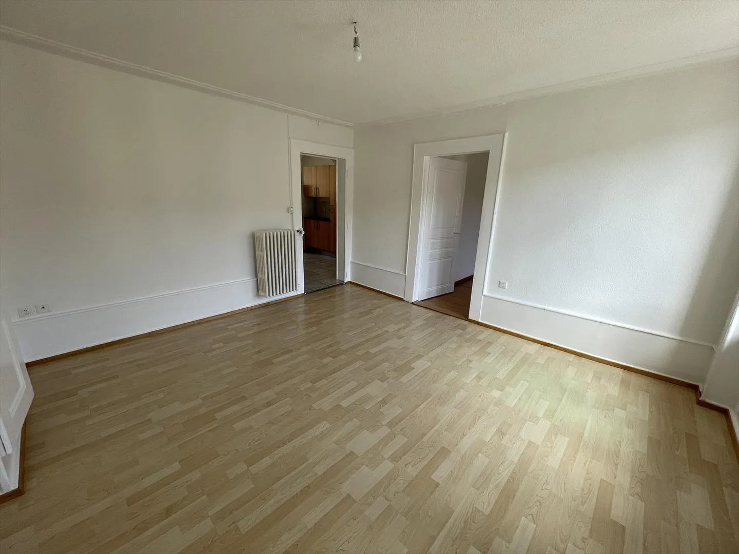 Zu vermieten: 3-Zimmer-Wohnung - Rue du Midi 34, St-Imier - Foto 6 von 9