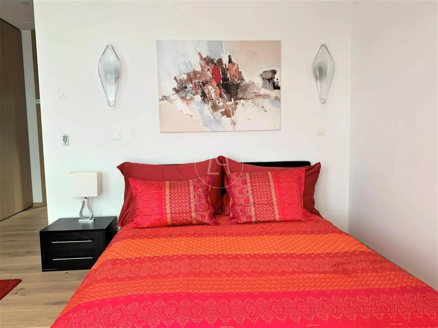 Zeitgenössische Villa mit Seeblick - Foto 9 von 12