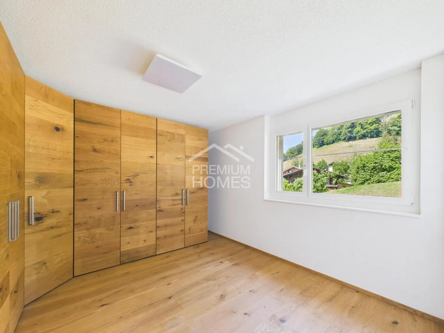 A Home with Niesen View - Spacious 5.5-Room Maisonette! - Photo 11 of 13
