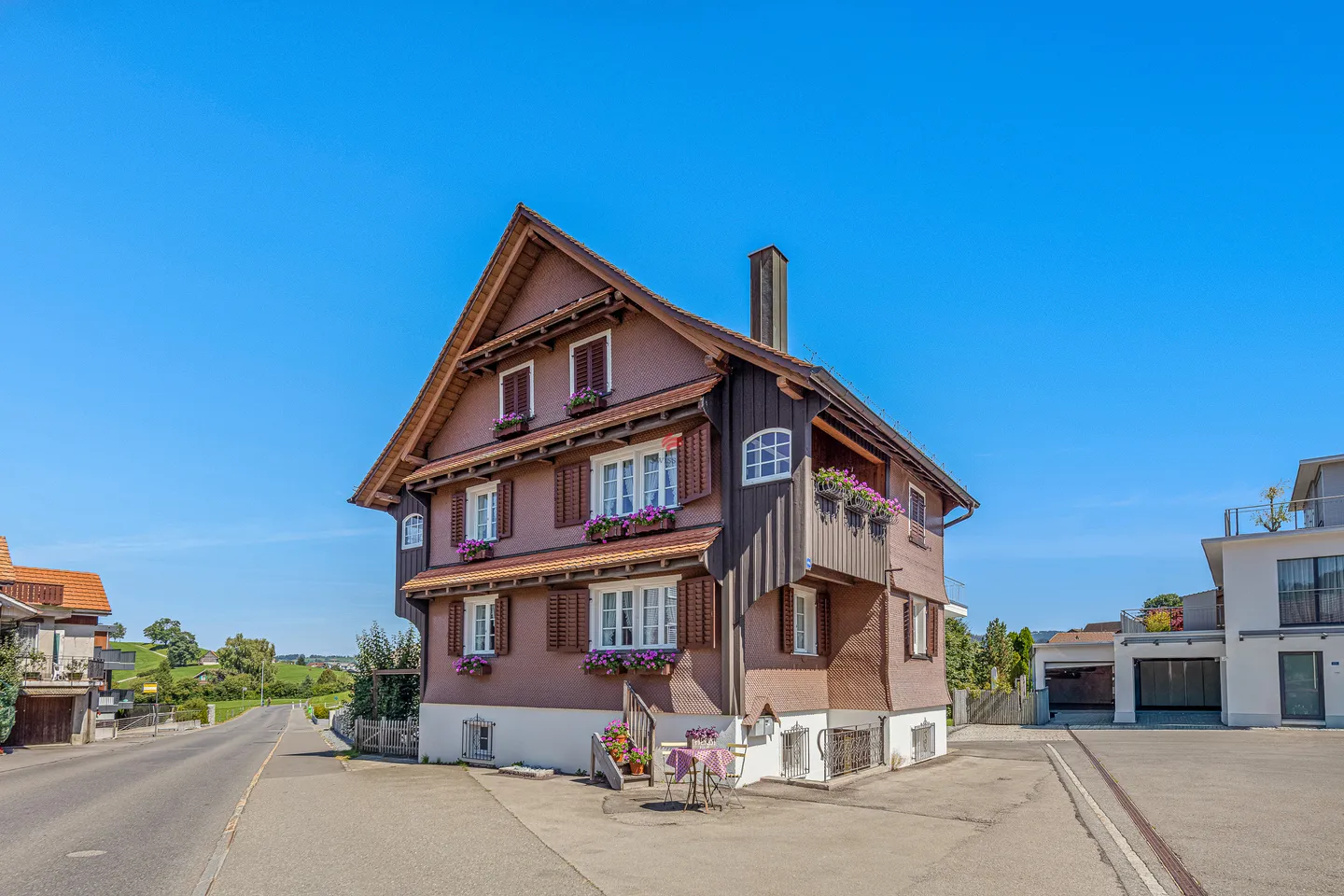 Maison en terrasse à vendre - Photo 1 sur 12