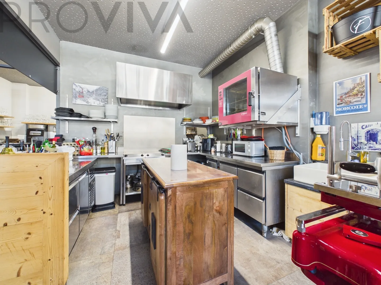 Off-Market: Ristorante con atmosfera e terrazza - Foto 2 di 8