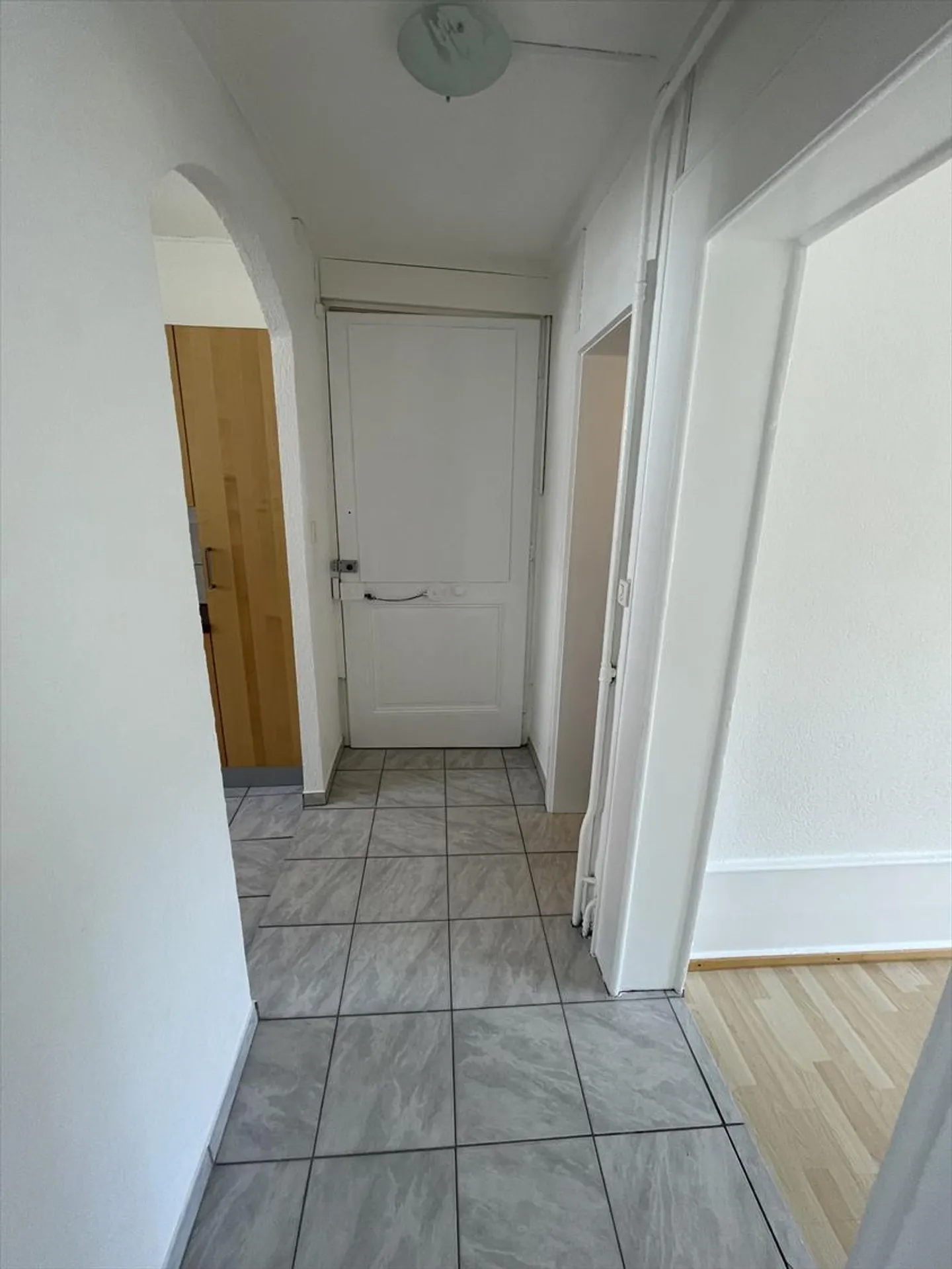 Zu vermieten: 3-Zimmer-Wohnung - Rue du Midi 34, St-Imier - Foto 9 von 9