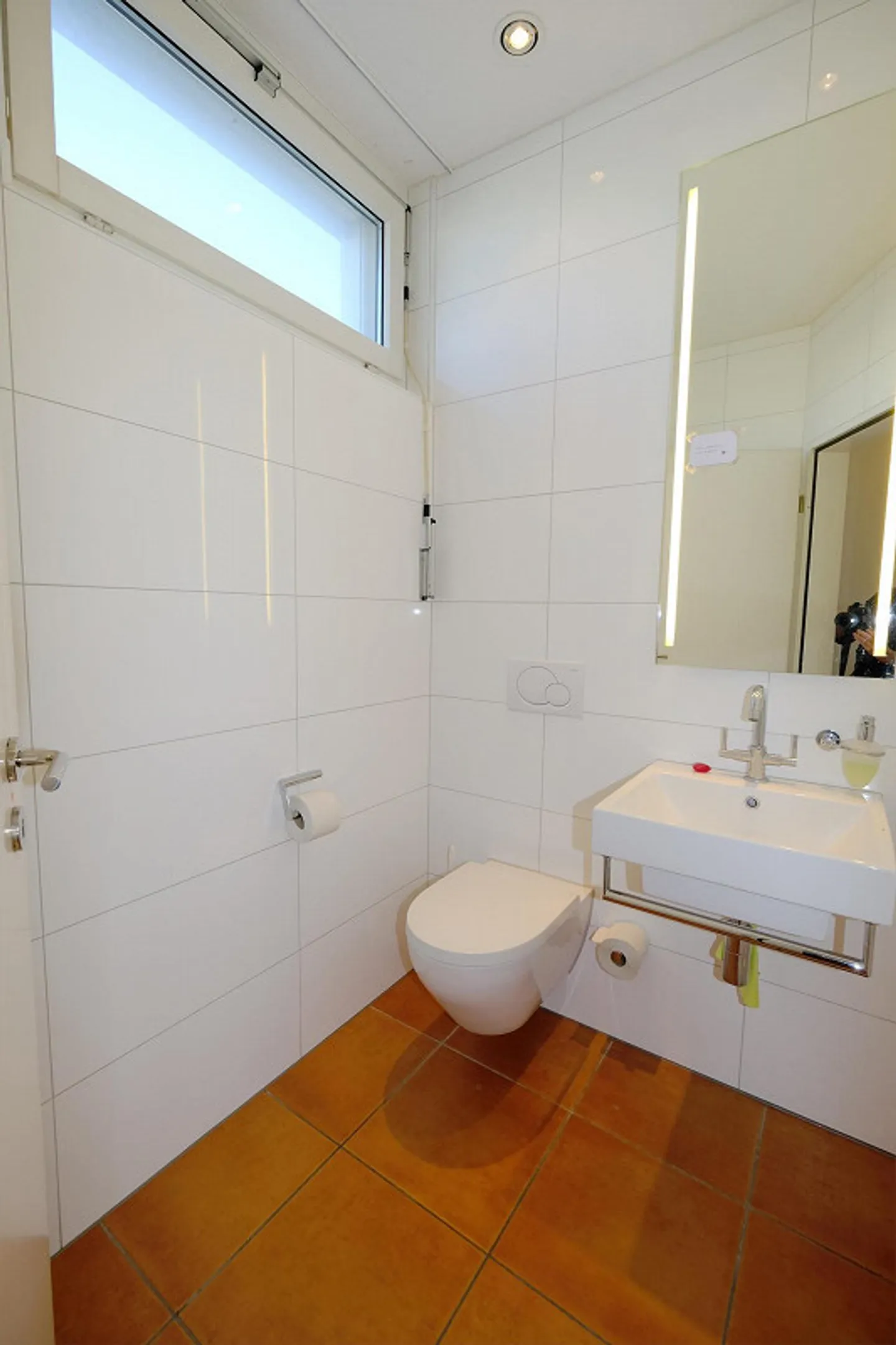Casa bifamiliare moderna di 5,5 stanze con grande giardino a Gockhausen - Foto 11 di 27