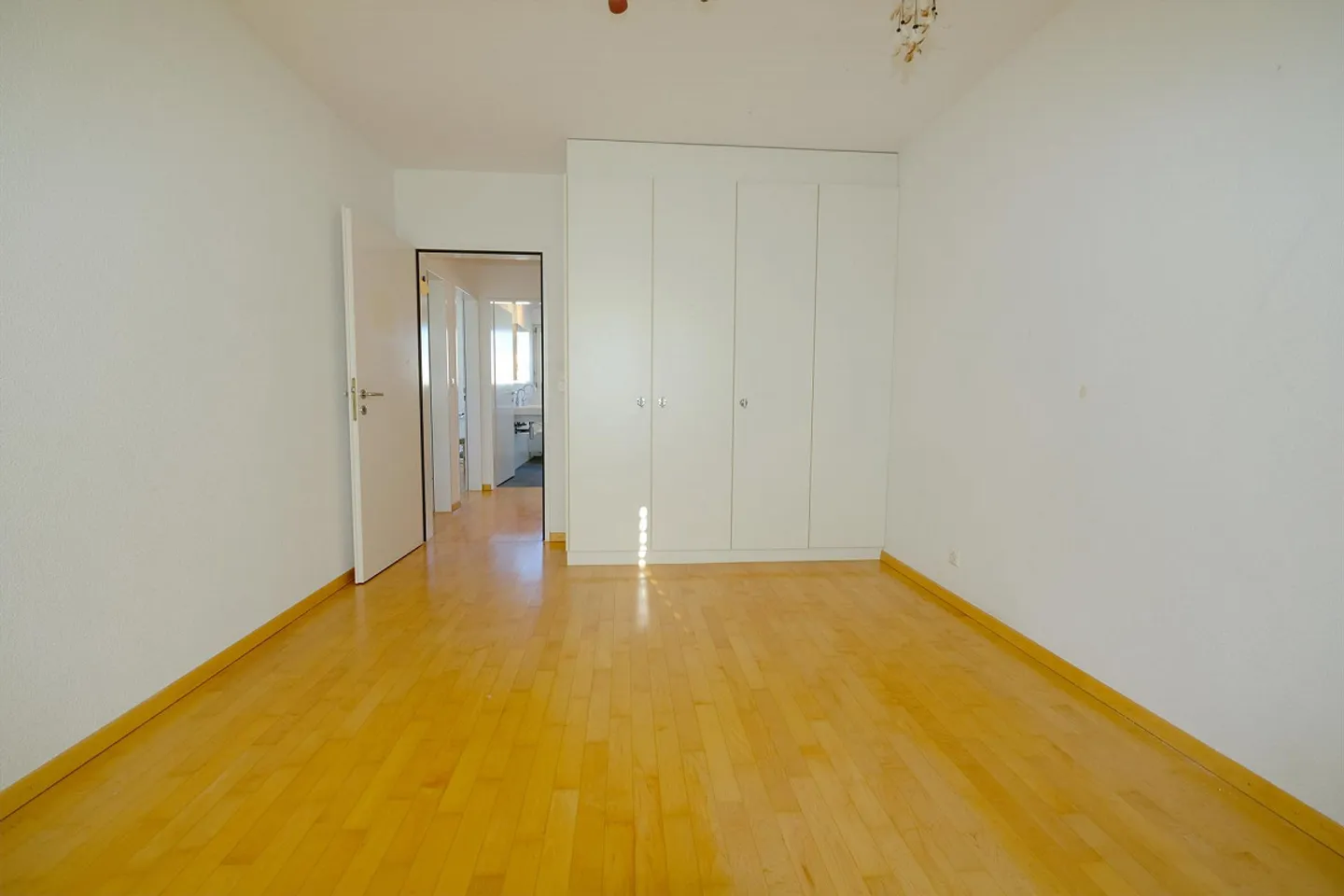 Casa bifamiliare moderna di 5,5 stanze con grande giardino a Gockhausen - Foto 13 di 27