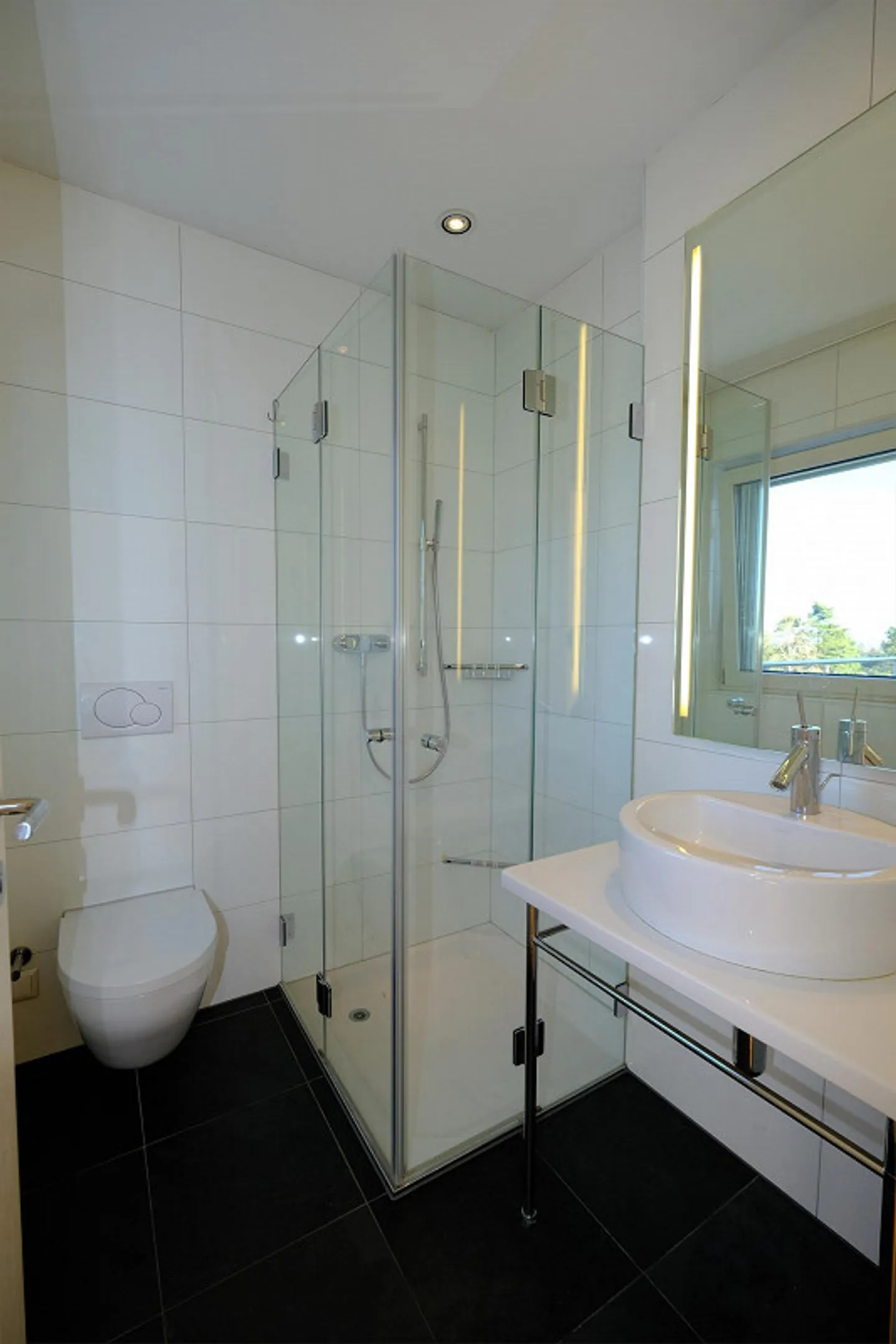 Casa bifamiliare moderna di 5,5 stanze con grande giardino a Gockhausen - Foto 16 di 27