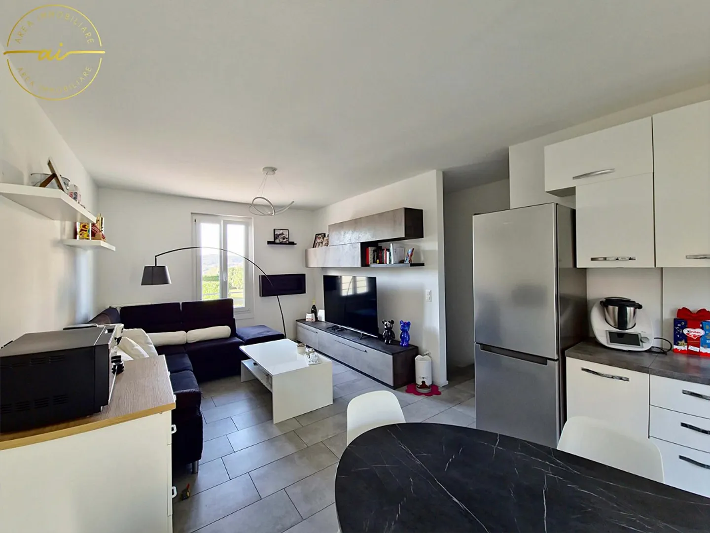 MODERN APARTMENT 3.5 ROOMS IN MORBIO INFERIORE - Photo 1 of 11