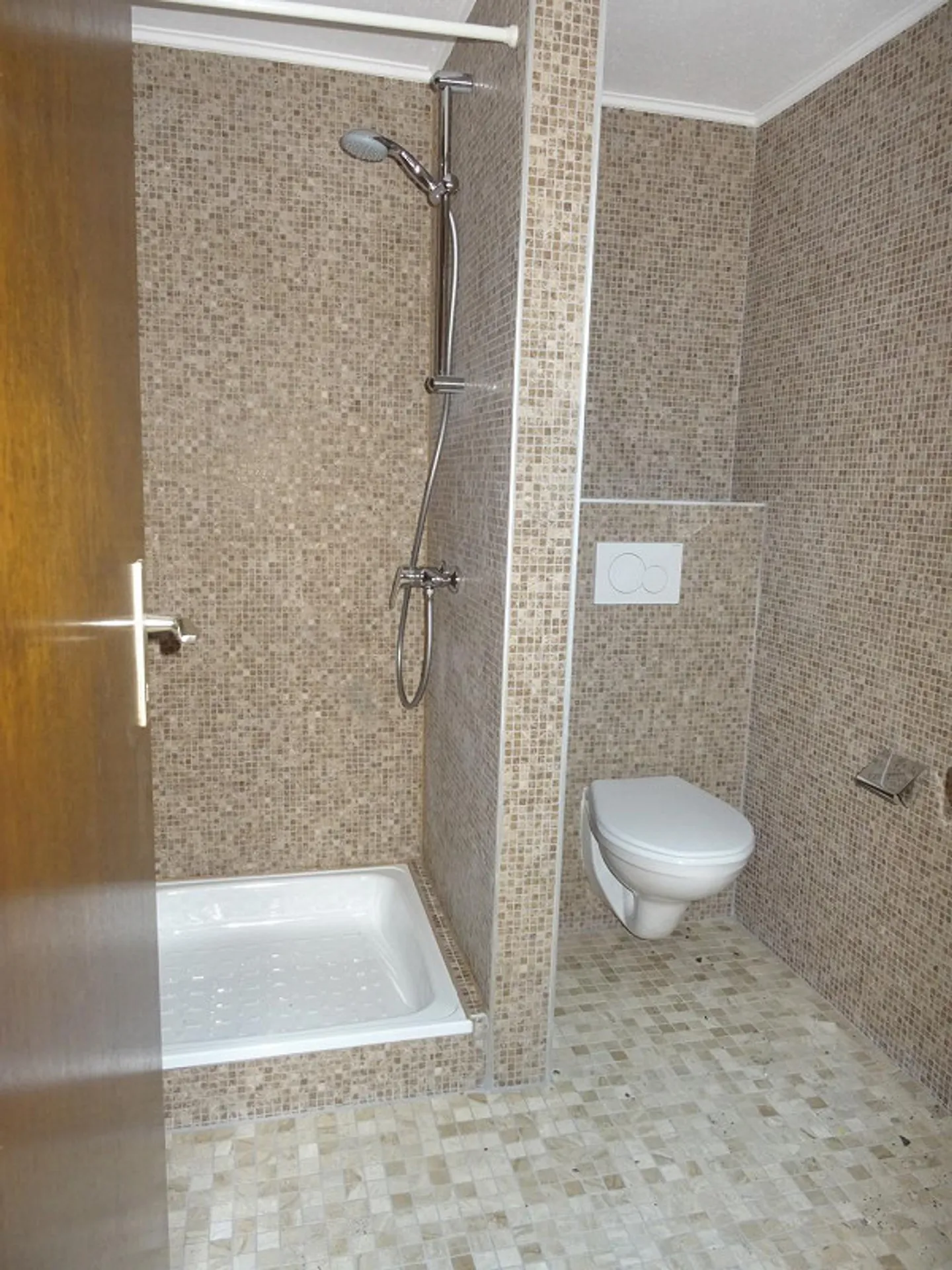 Appartamento familiare di 4,5 stanze con patio - Foto 8 di 13