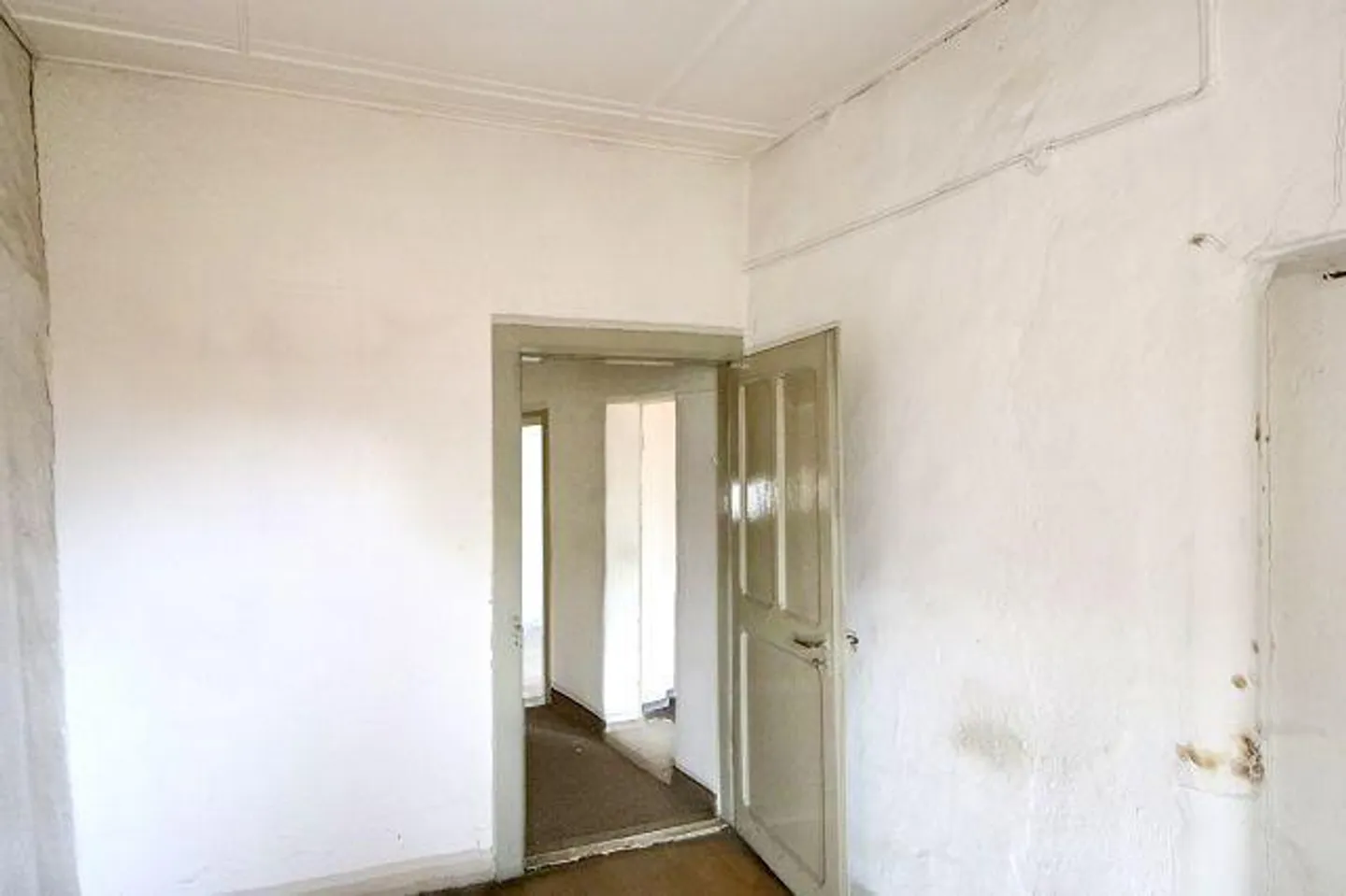 5 1/2-Room Village House for Renovation or New Construction / 5-room house ... - Photo 8 of 38