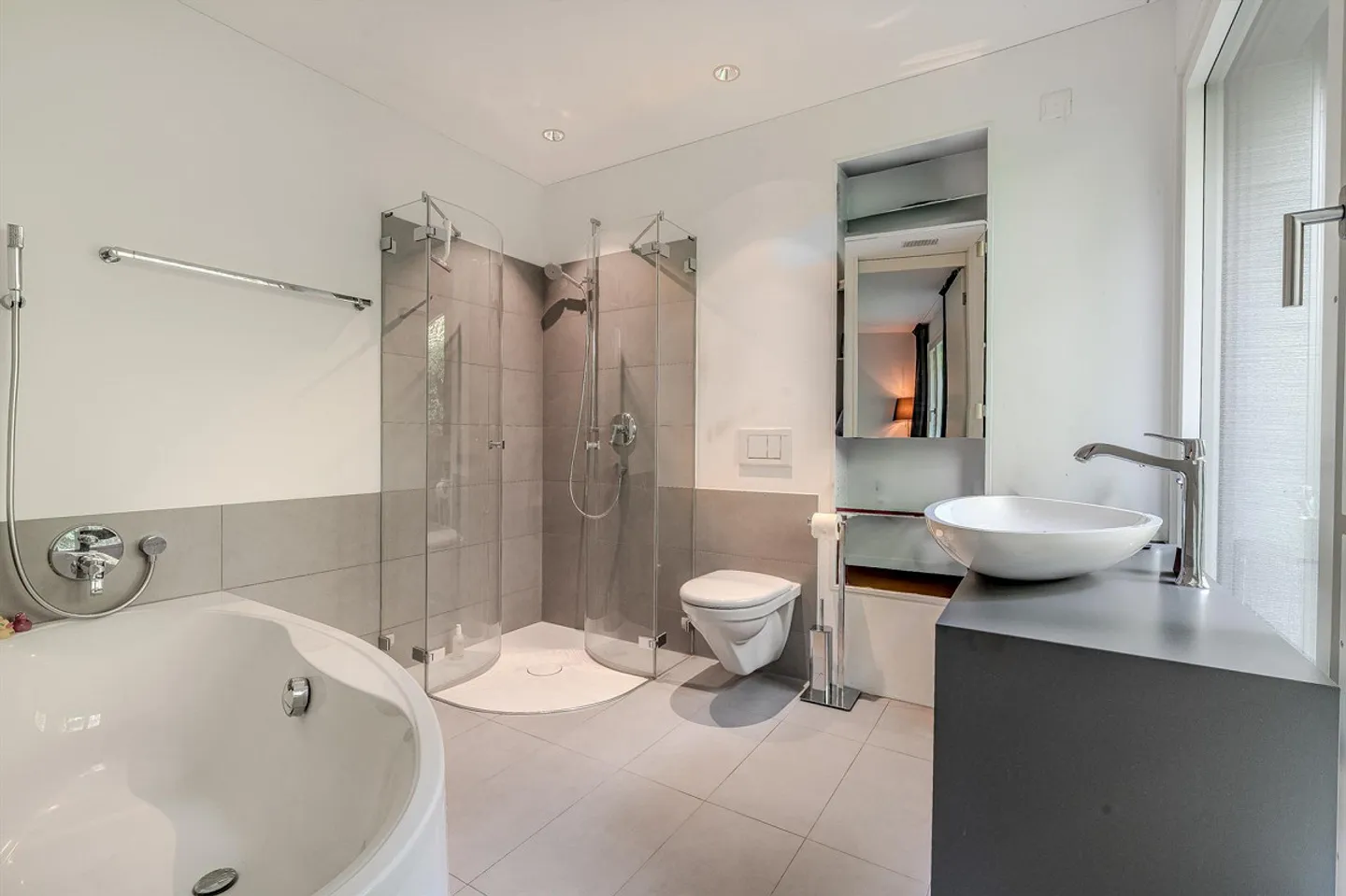 Stilvolle Wohnung mit Seeblick - Foto 10 von 12