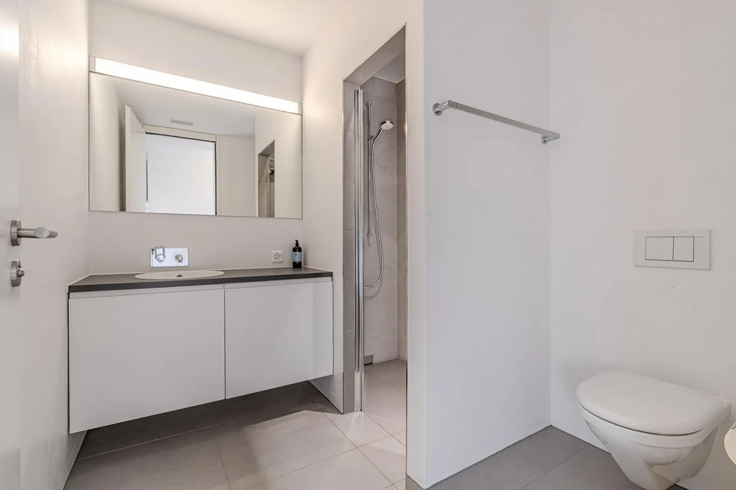 Stilvolle Wohnung mit Seeblick - Foto 12 von 12