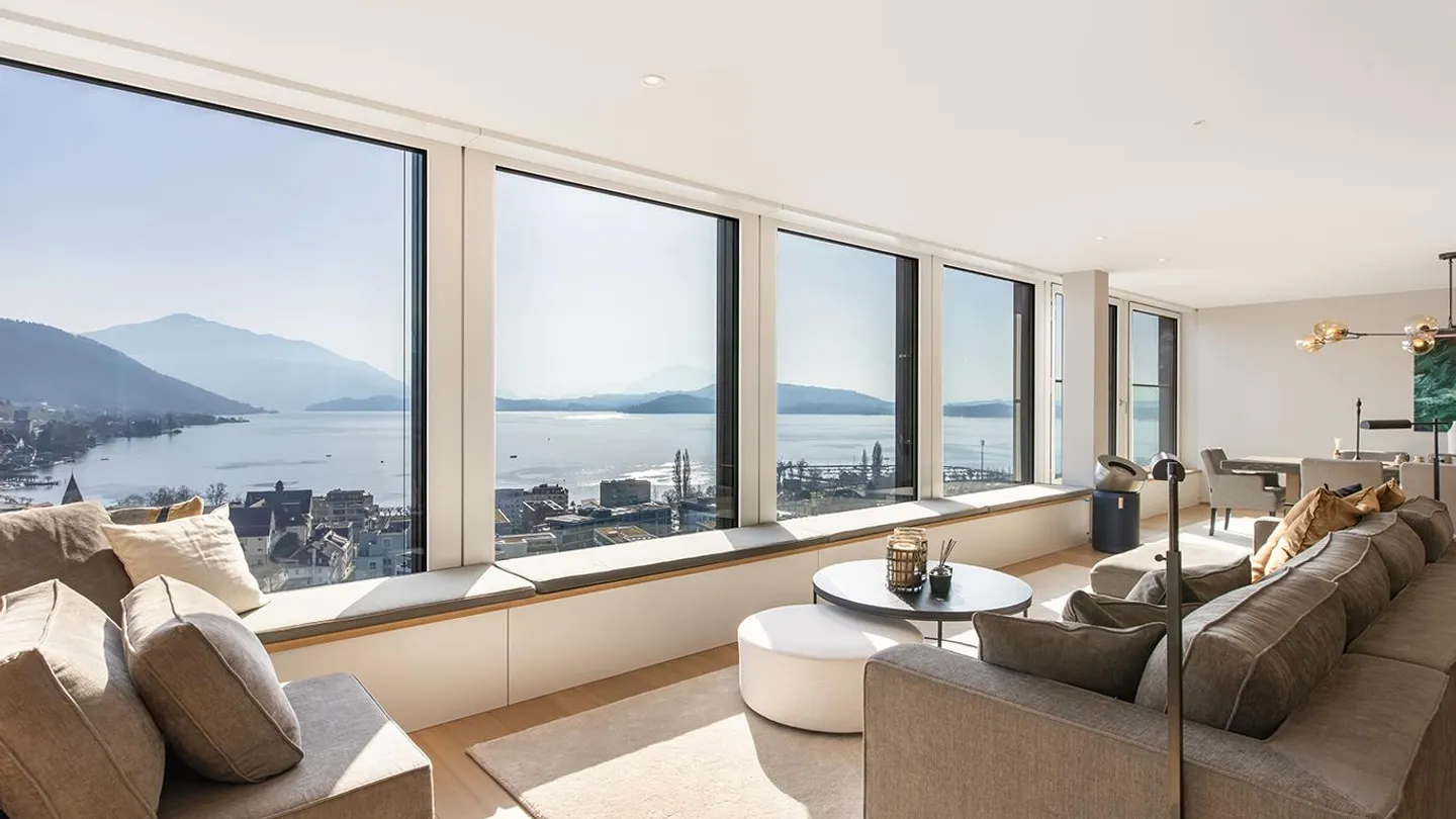 Parktower - Level 19 | Apartment - Photo 5 of 11
