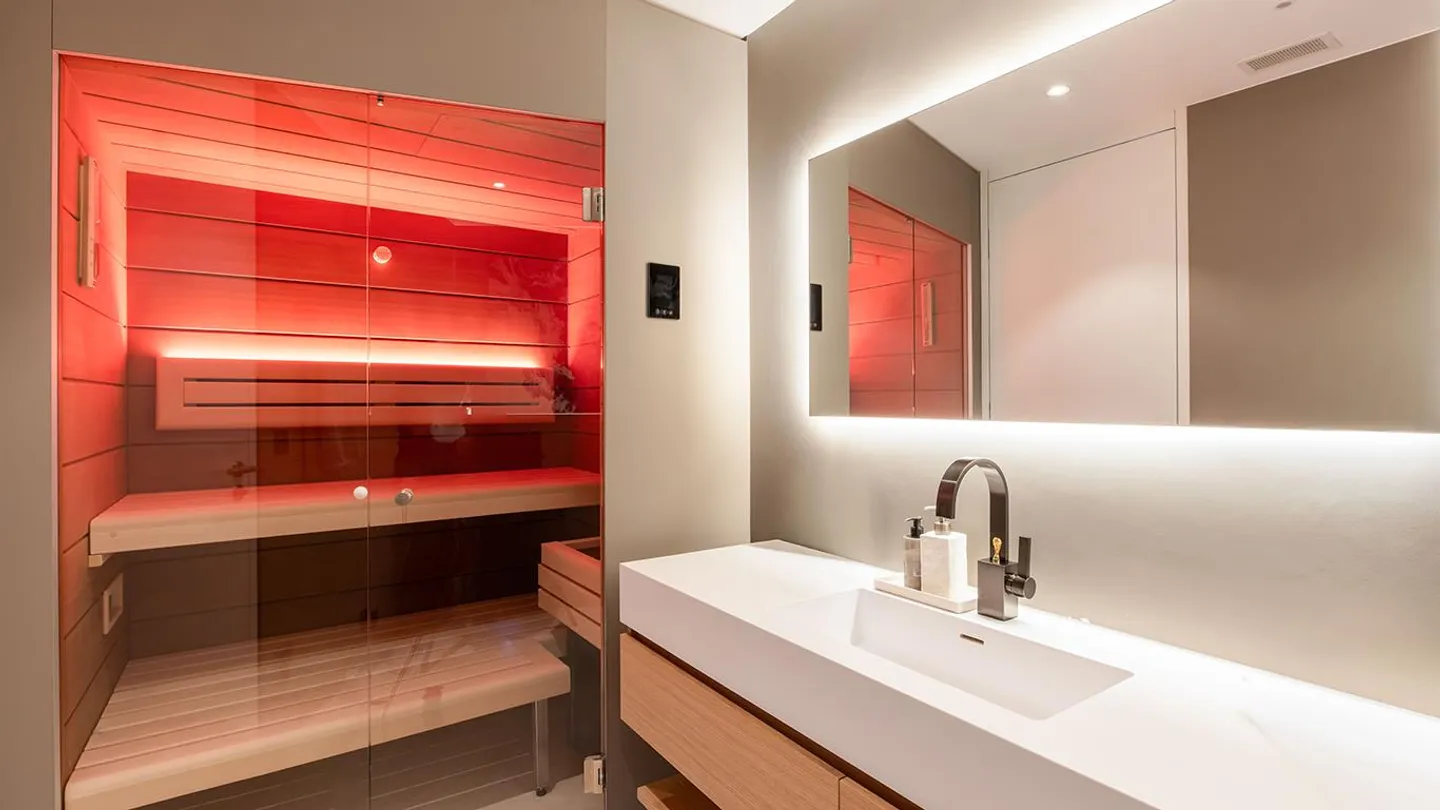 Parktower - Level 19 | Apartment - Photo 11 of 11