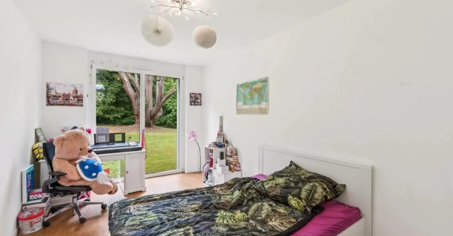 APPARTAMENTO MAGNIFICO CON 4 CAMERE E 1300 M² DI GIARDINO! - Foto 7 di 13