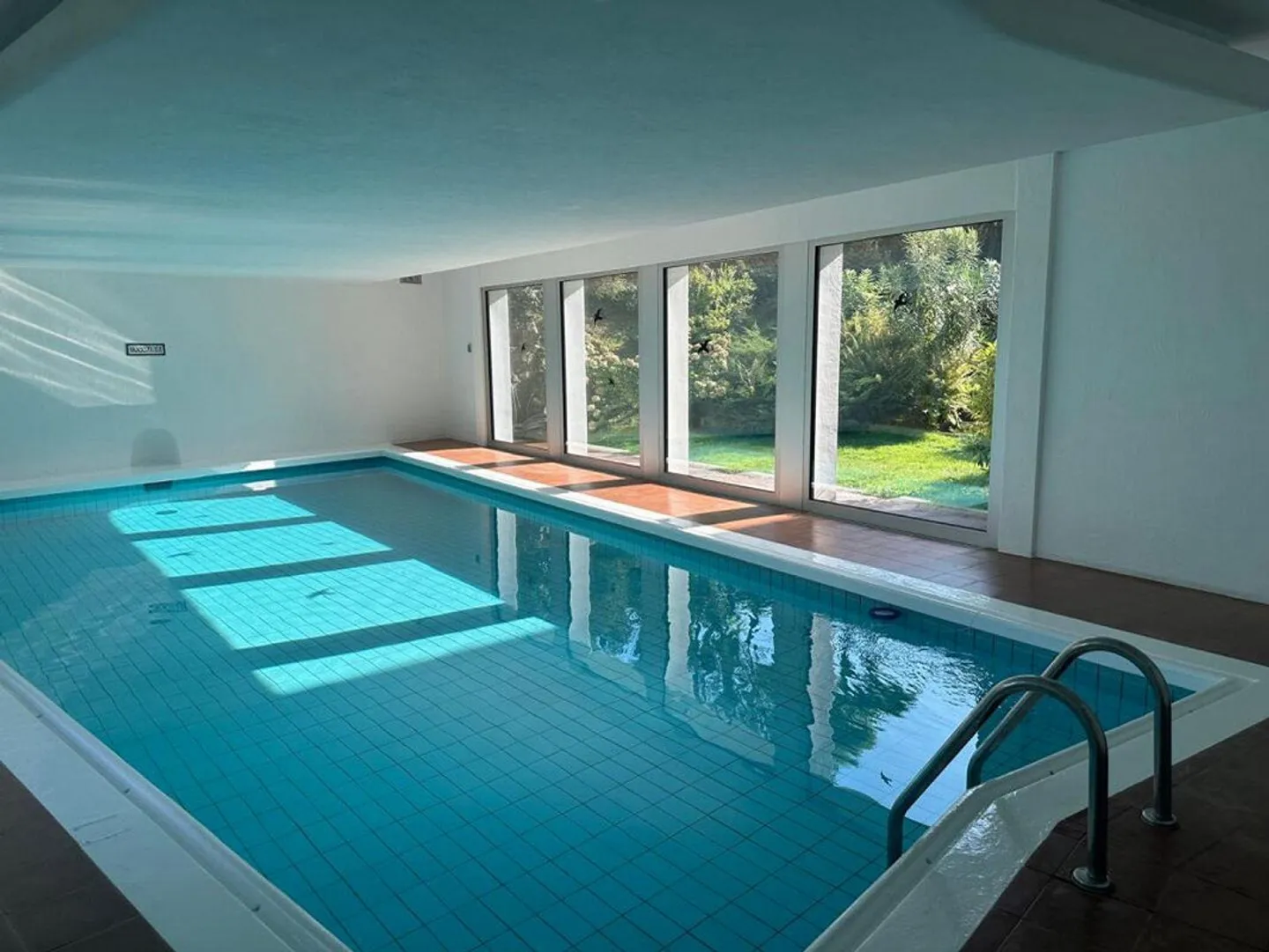 Incantevole Appartamento Secondario di 3.5 Locali con Vista Lago in... - Foto 5 di 13