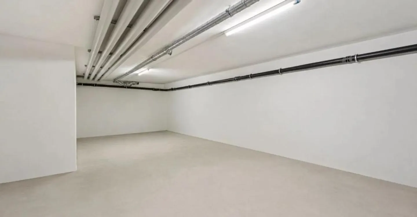 APPARTAMENTO MAGNIFICO CON 4 CAMERE E 1300 M² DI GIARDINO! - Foto 11 di 13