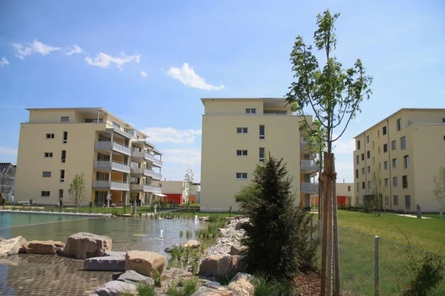 Expansion moderne - Espaces spacieux - Photo 1 sur 9