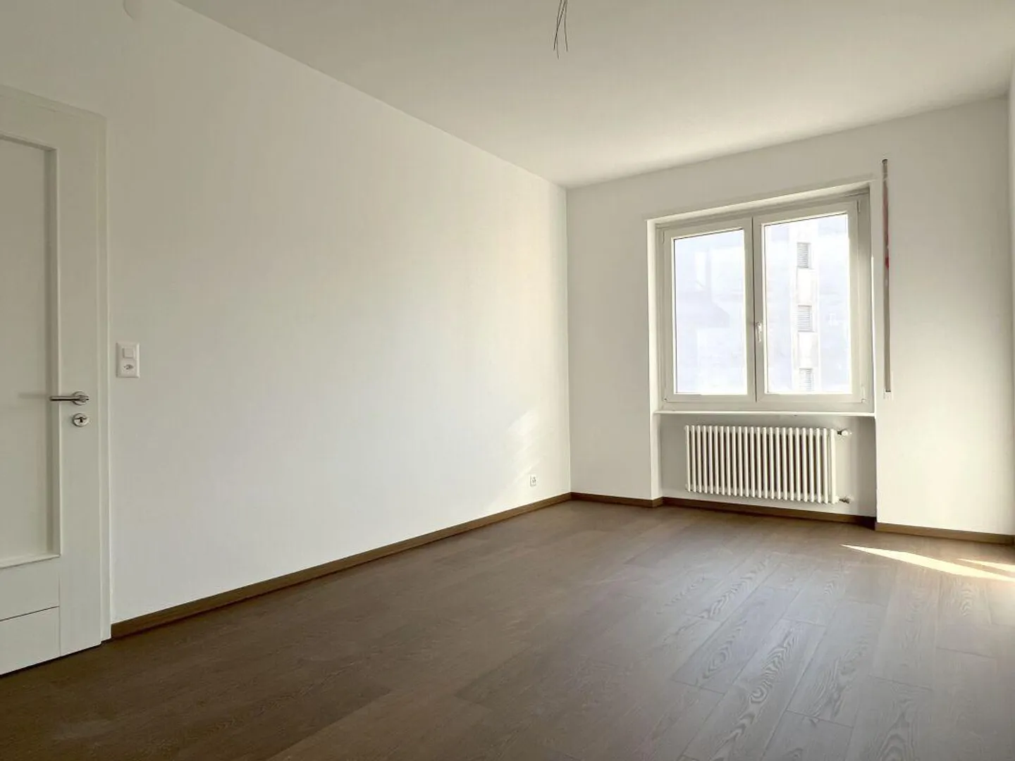 CHIASSO | Helles Drei-Zimmer-Apartment mit Balkon | Miete CHF 730 + CHF 190... - Foto 5 von 9