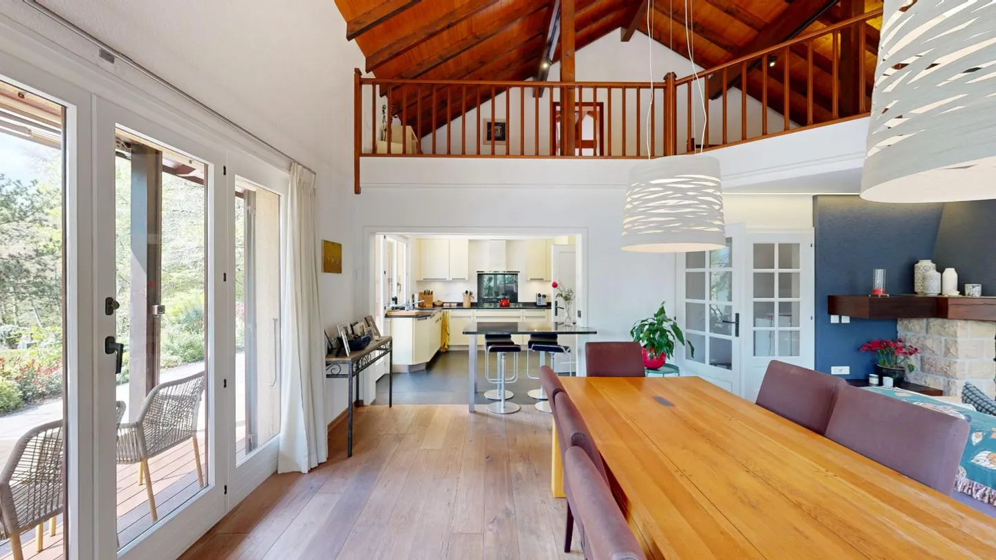 Magnificent house with 5.5 rooms in Vich - Photo 8 of 11