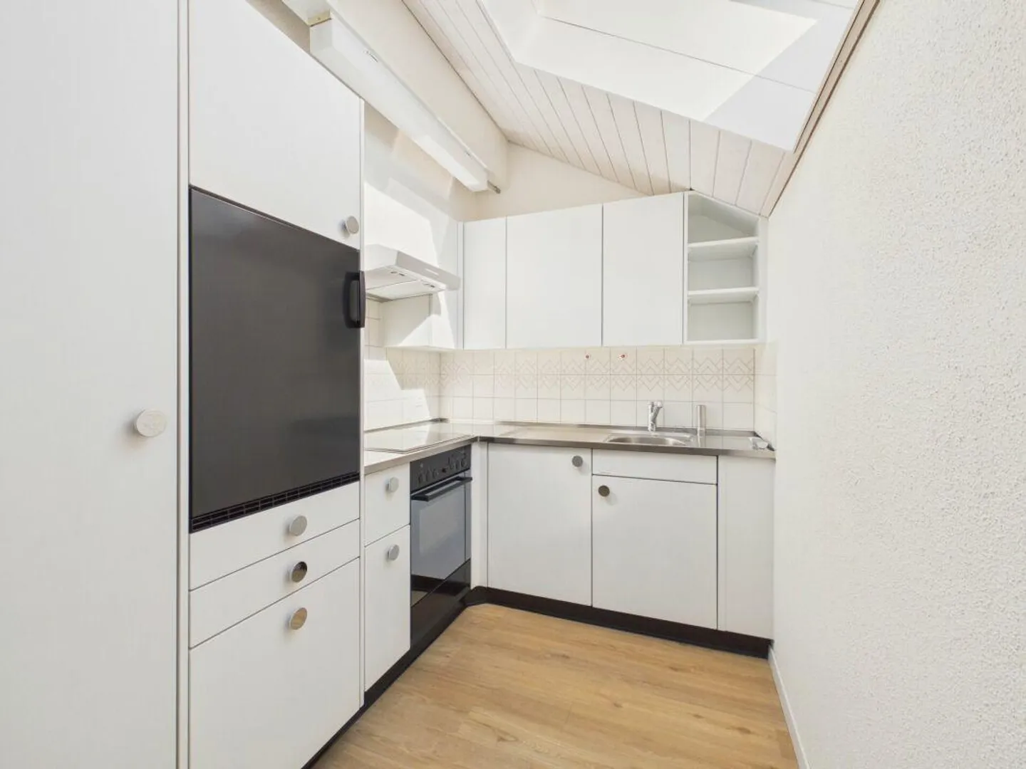 Vivre dans une résidence pour personnes âgées - appartement attrayant de 2 pièces à Wil - Photo 2 sur 12