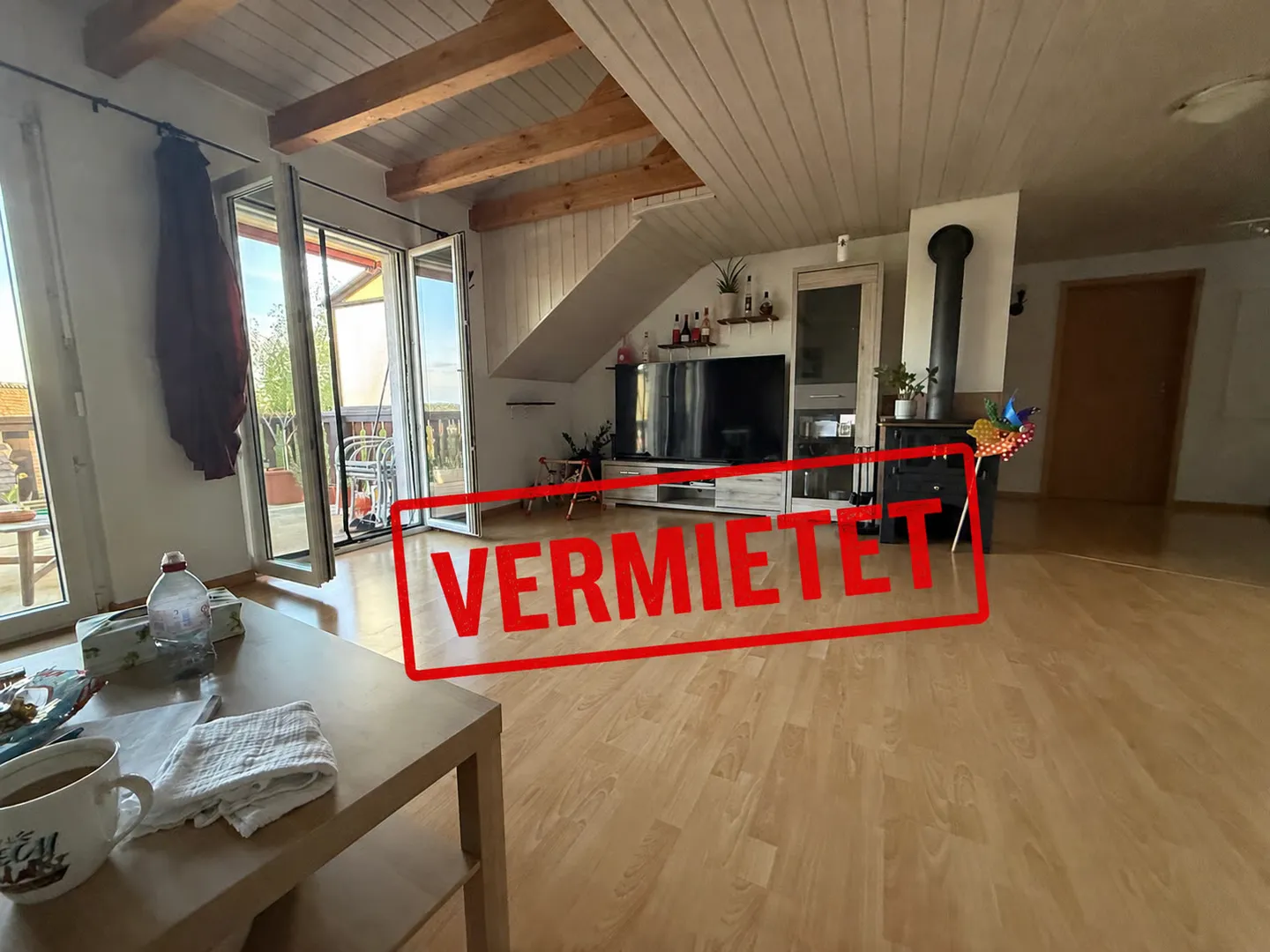 Charmante appartement de 4,5 pièces avec cheminée et balcon à Bözberg - Photo 1 sur 12