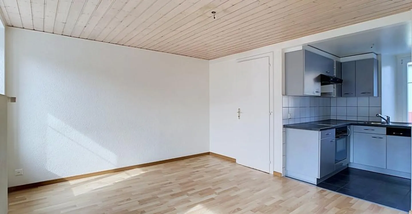 Charmant Appartement 3 Pièces - Photo 2 sur 11