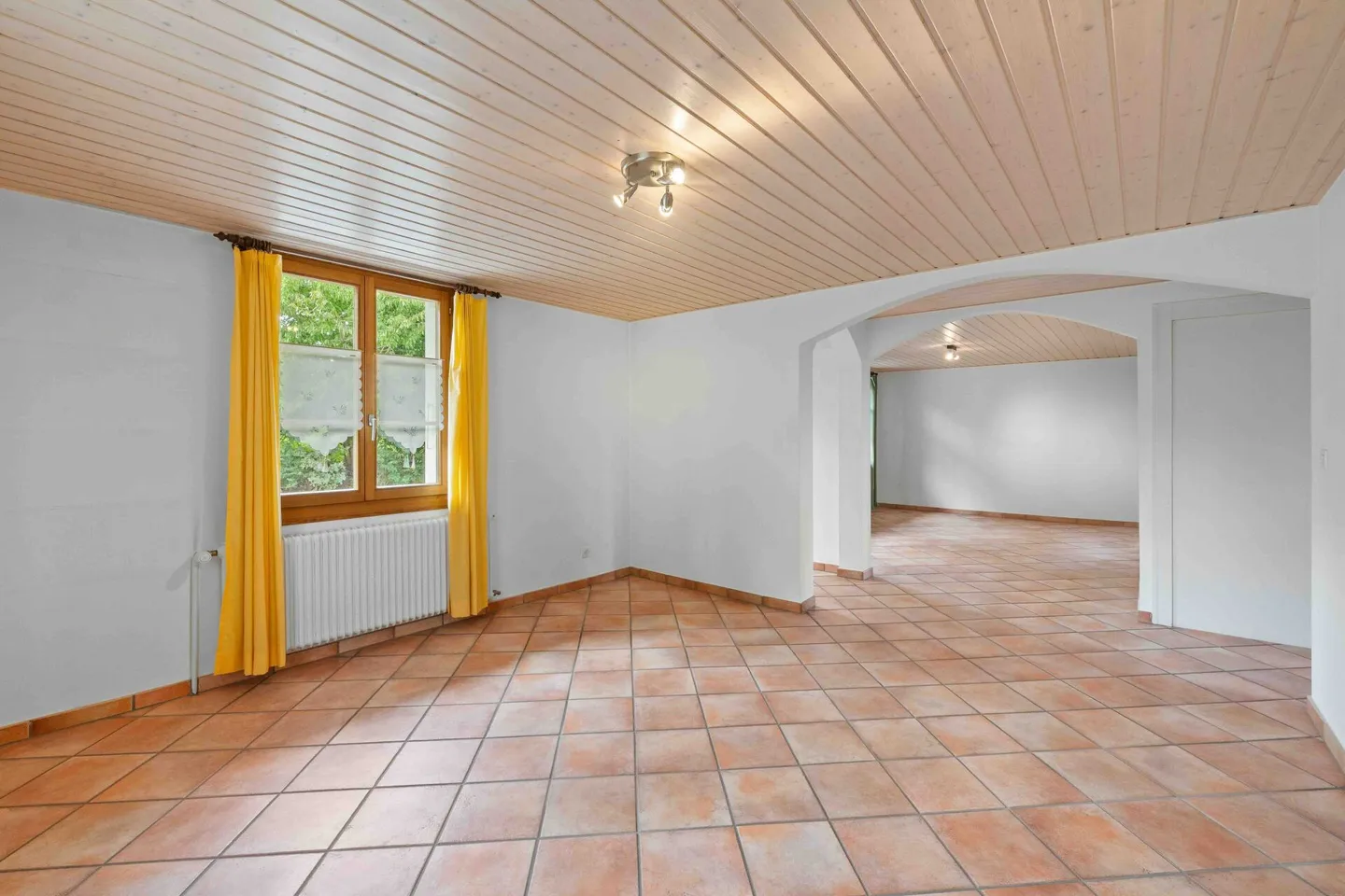 5.5-room house in Villargiroud - Photo 7 of 10