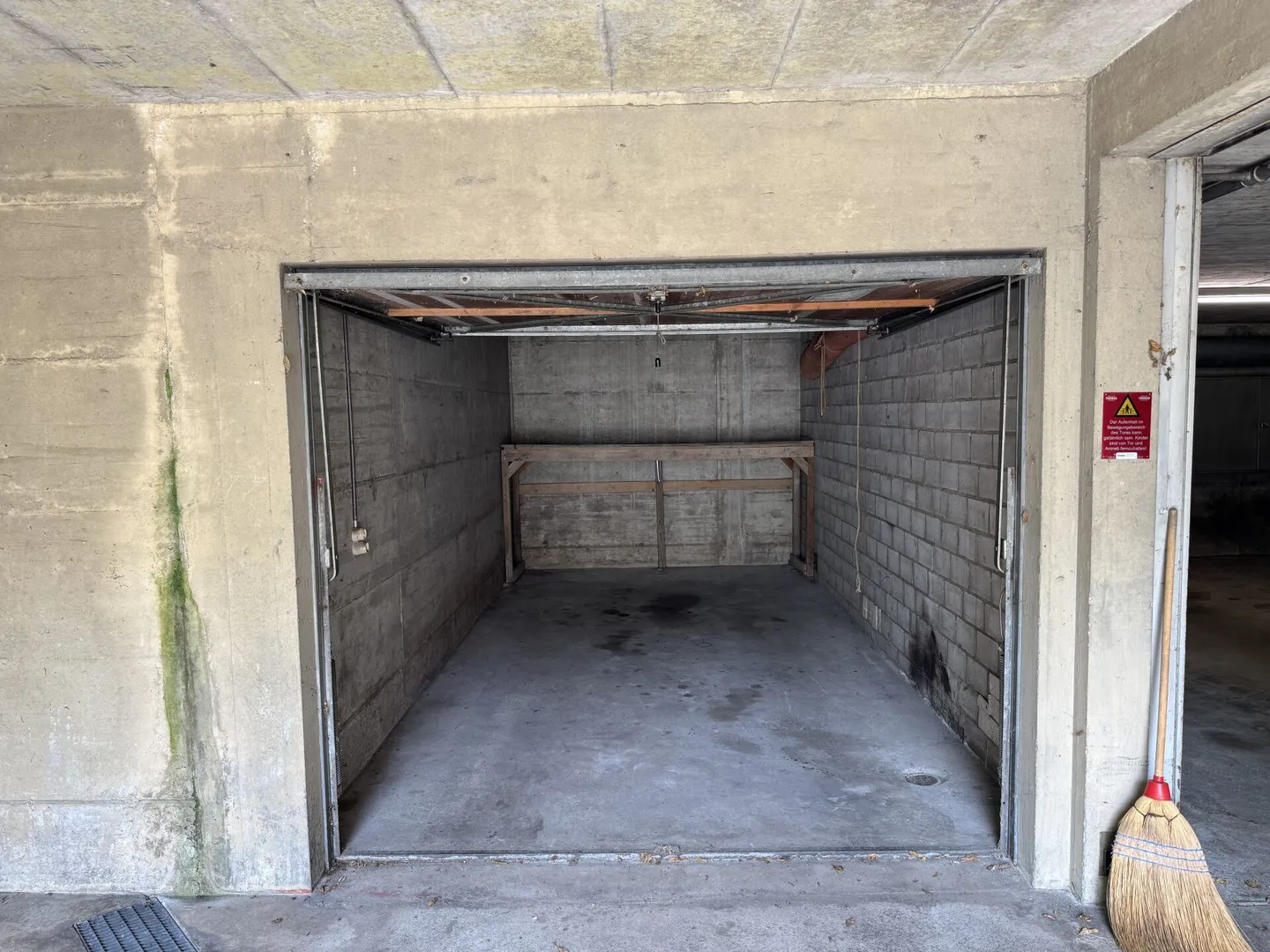 Single Garage - Photo 1 of 3