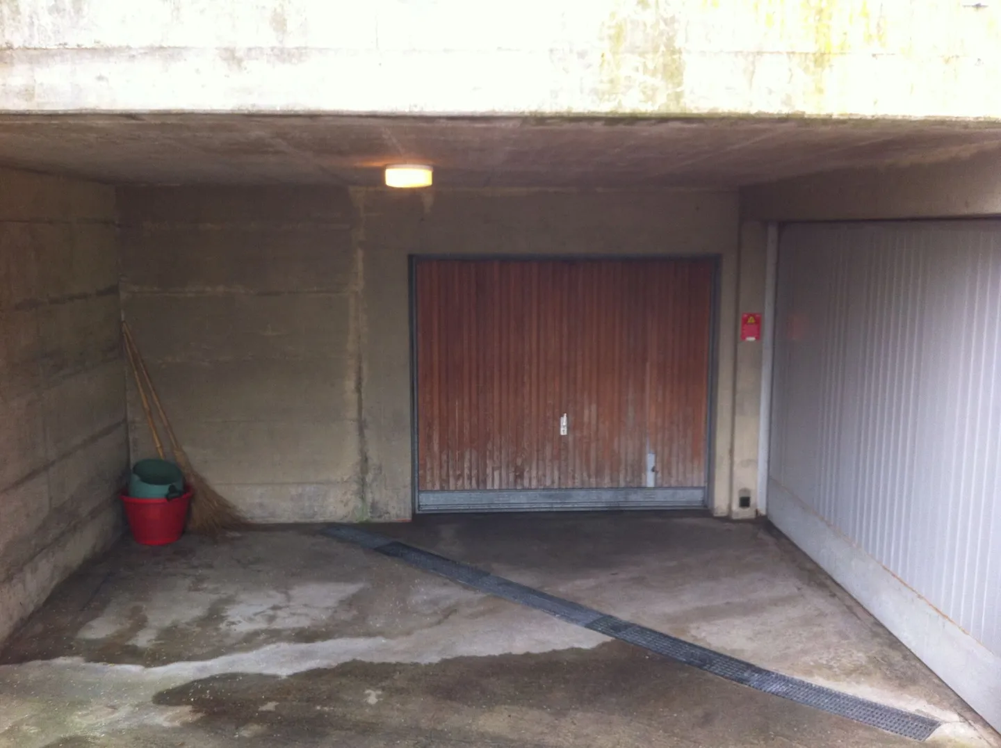 Single Garage - Photo 3 of 3