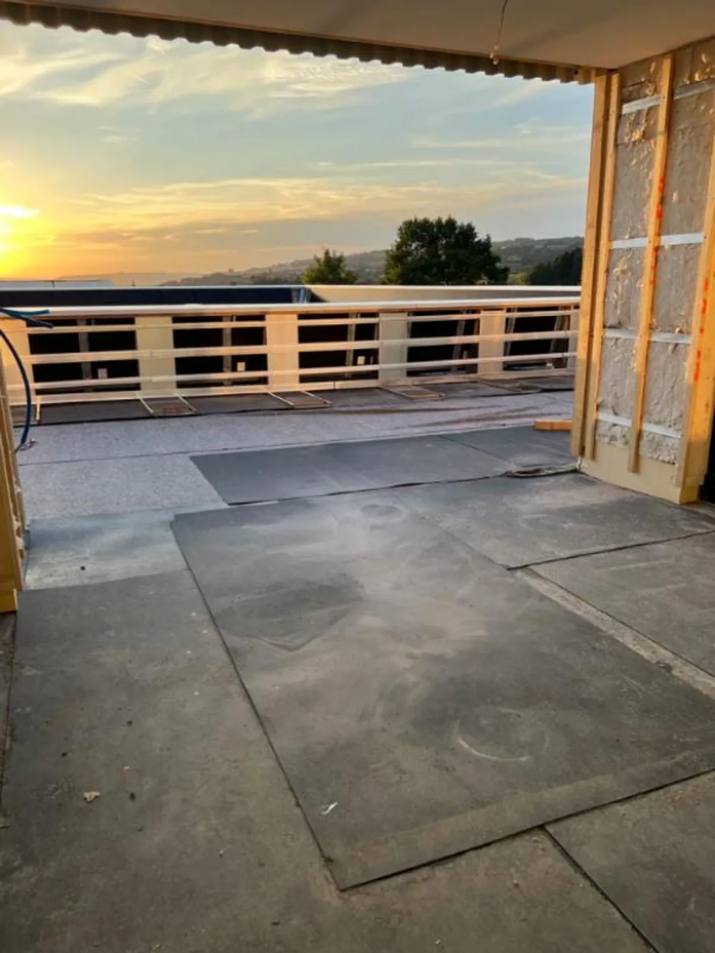 First Rental - Exclusive 3.5-Room Apartment with Studio and Panoramic View - Photo 13 of 17